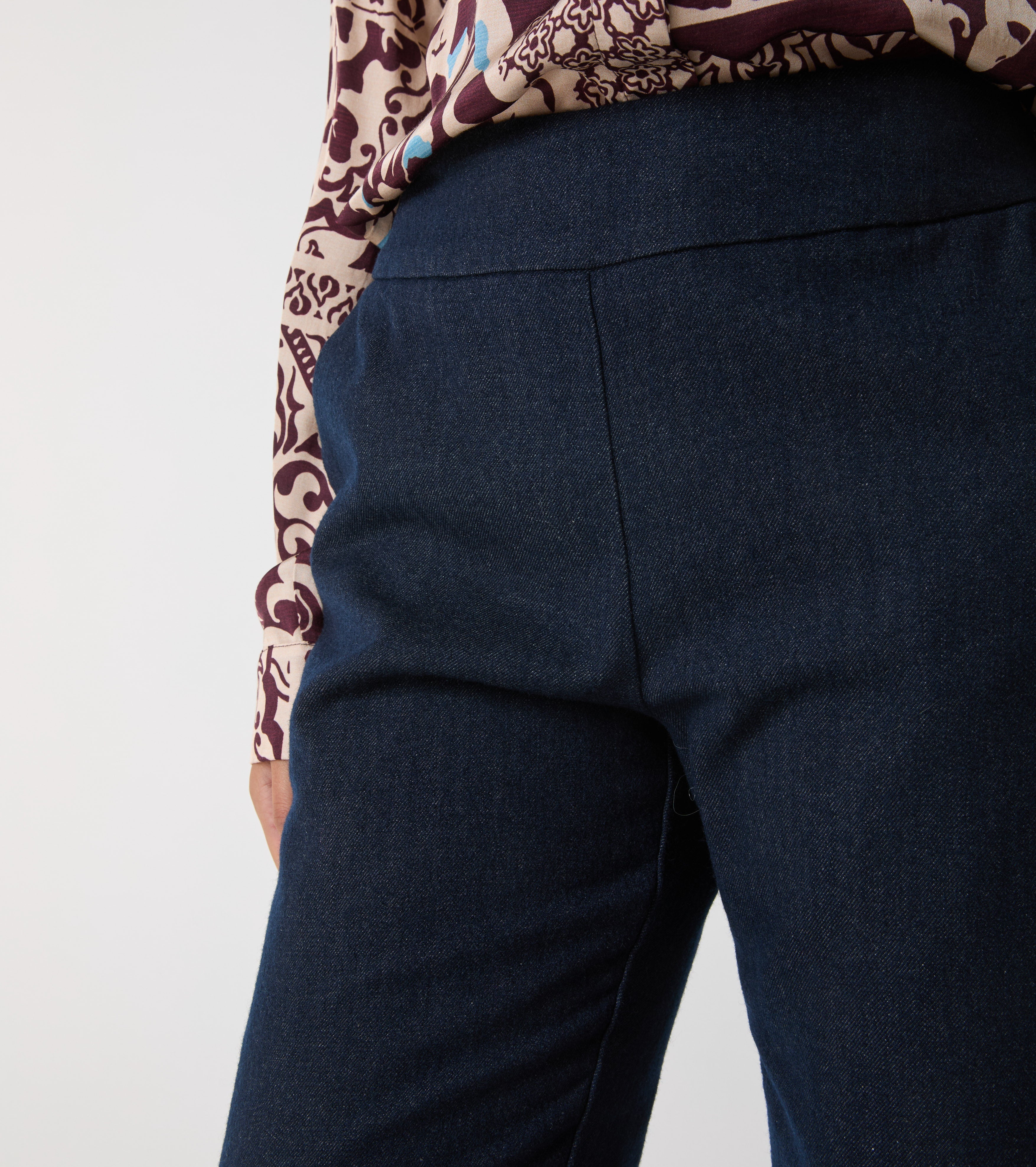 Pantaloni cropped in cotone e lana