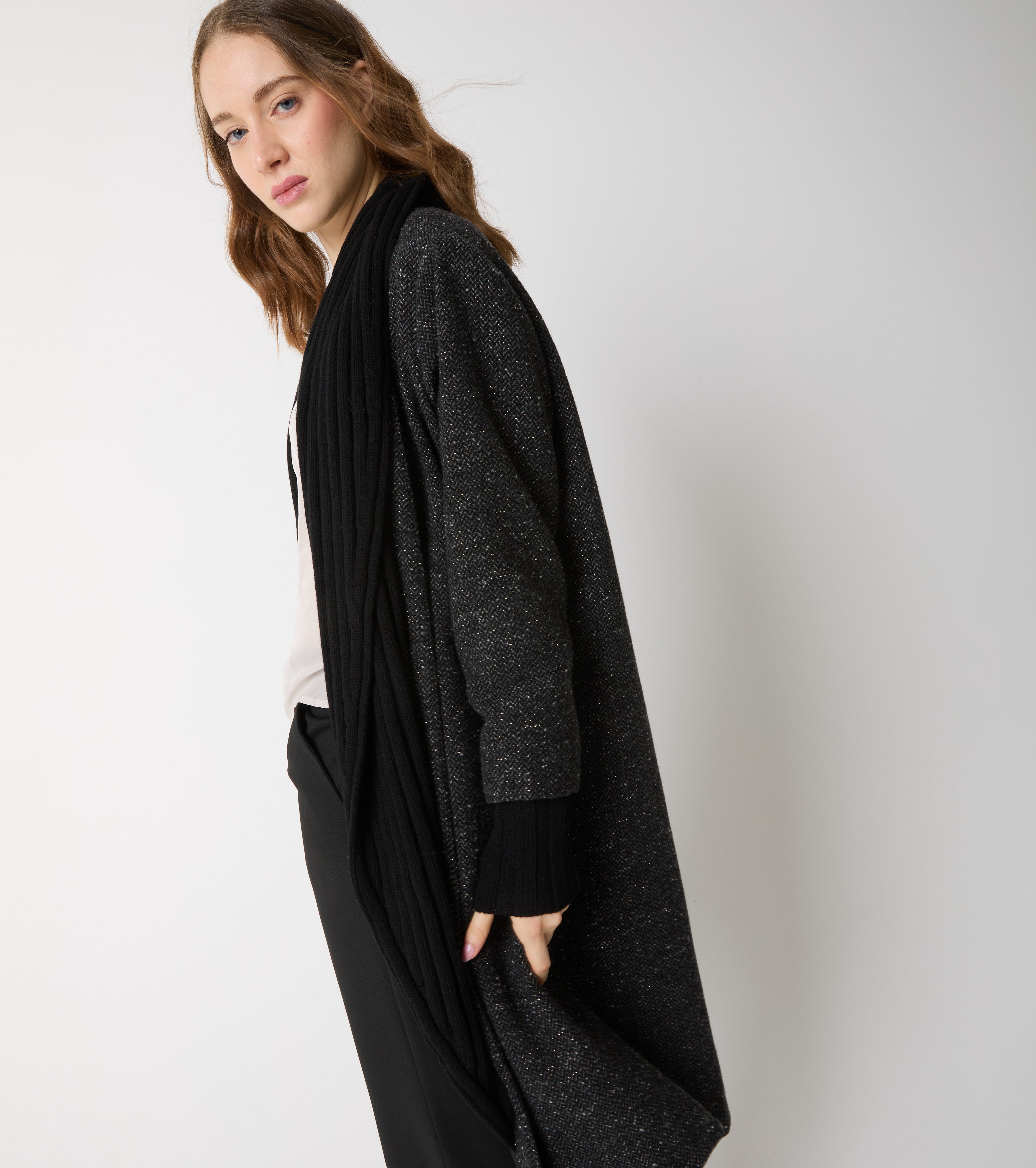 Wool coat with lapels