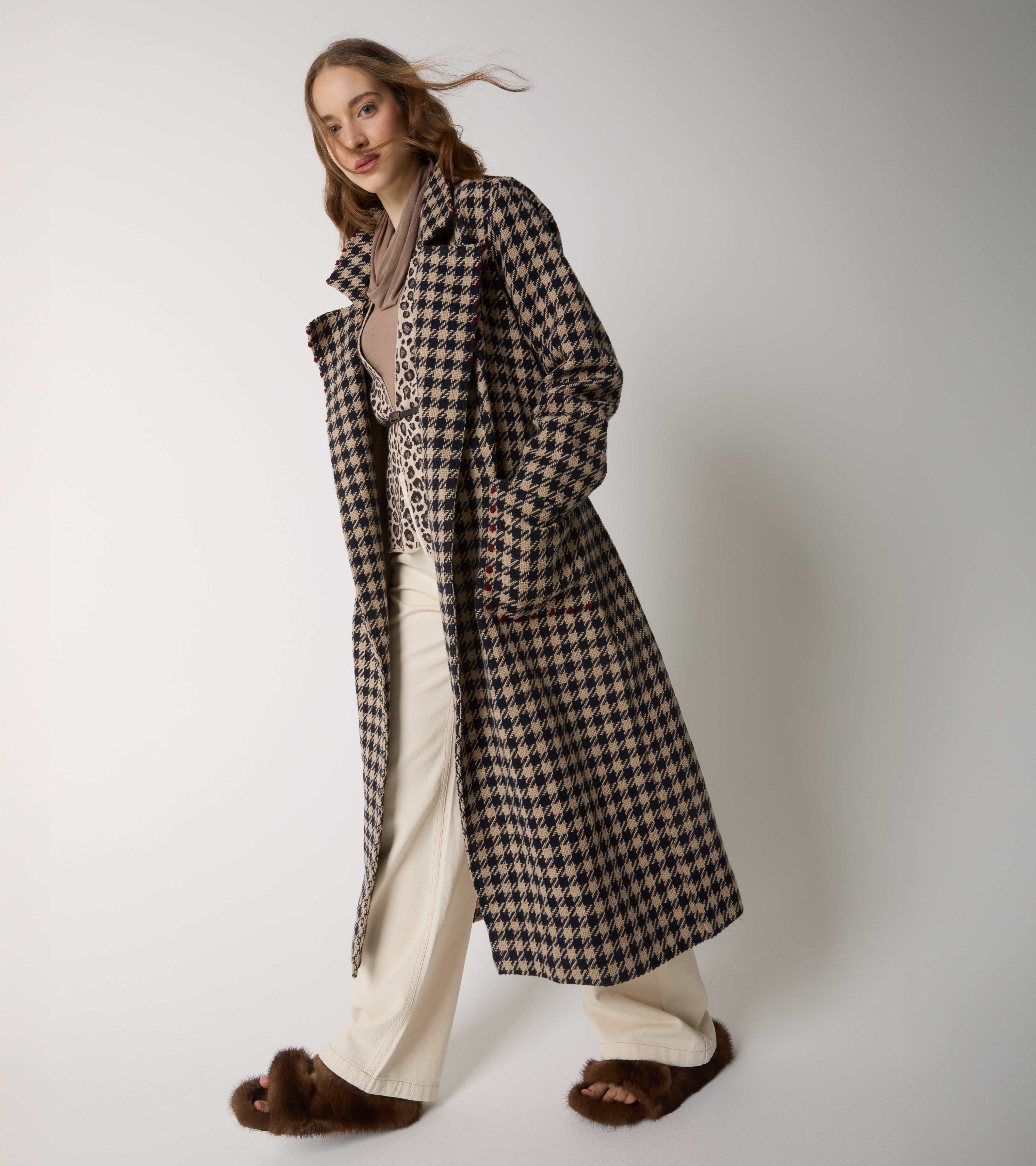 Long houndstooth wool and cotton coat