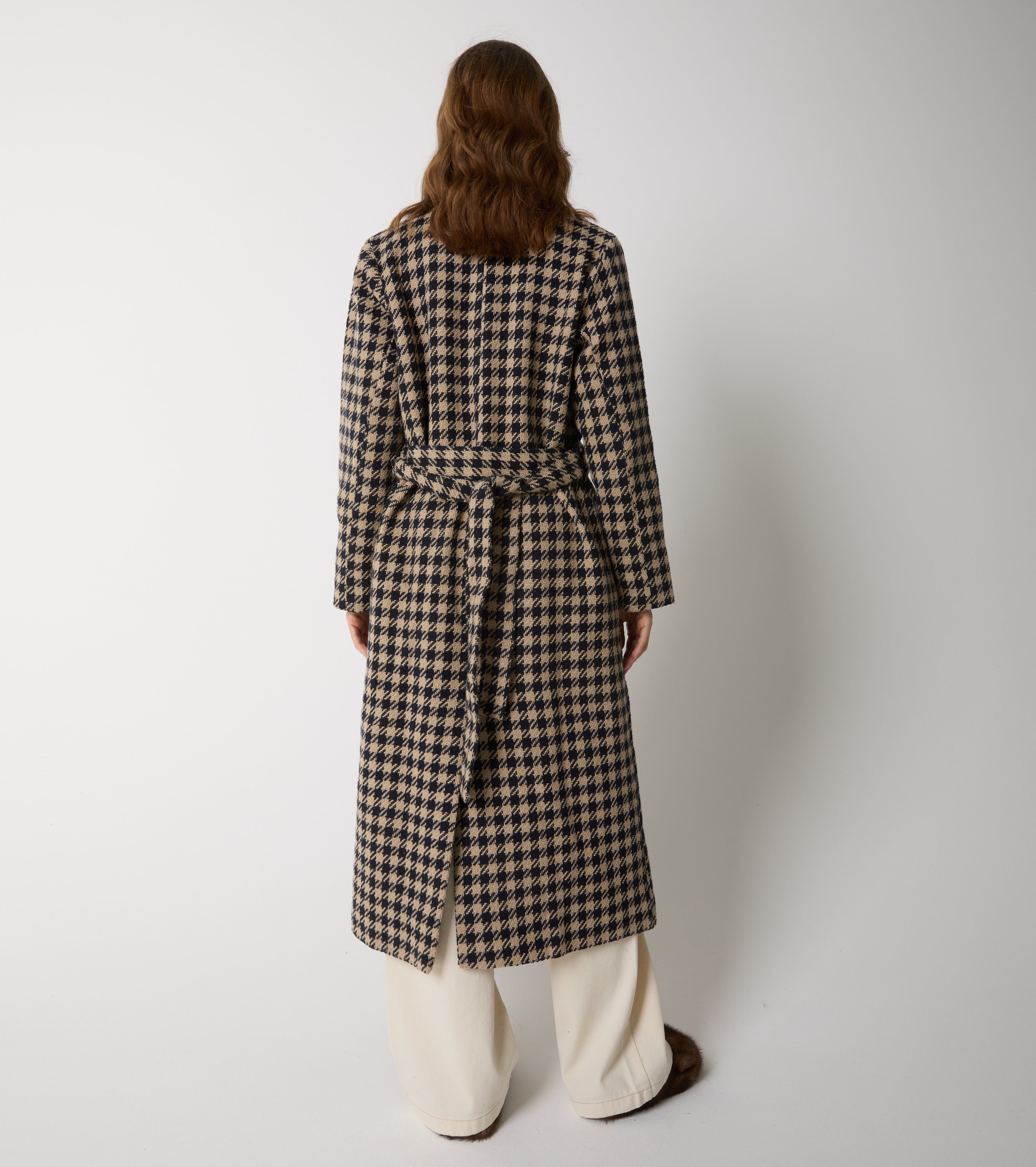 Long houndstooth wool and cotton coat