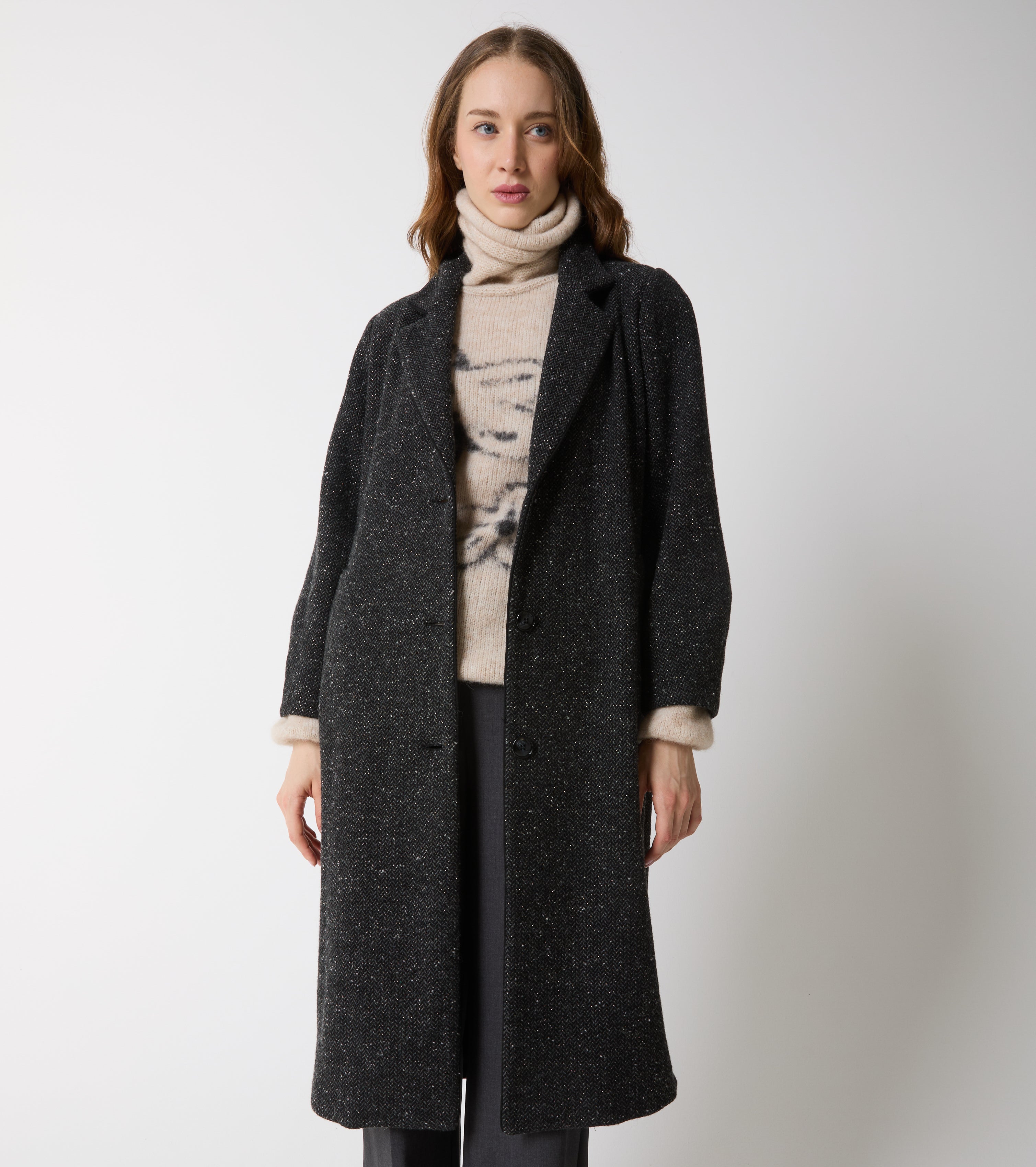 Wool coat with lapels