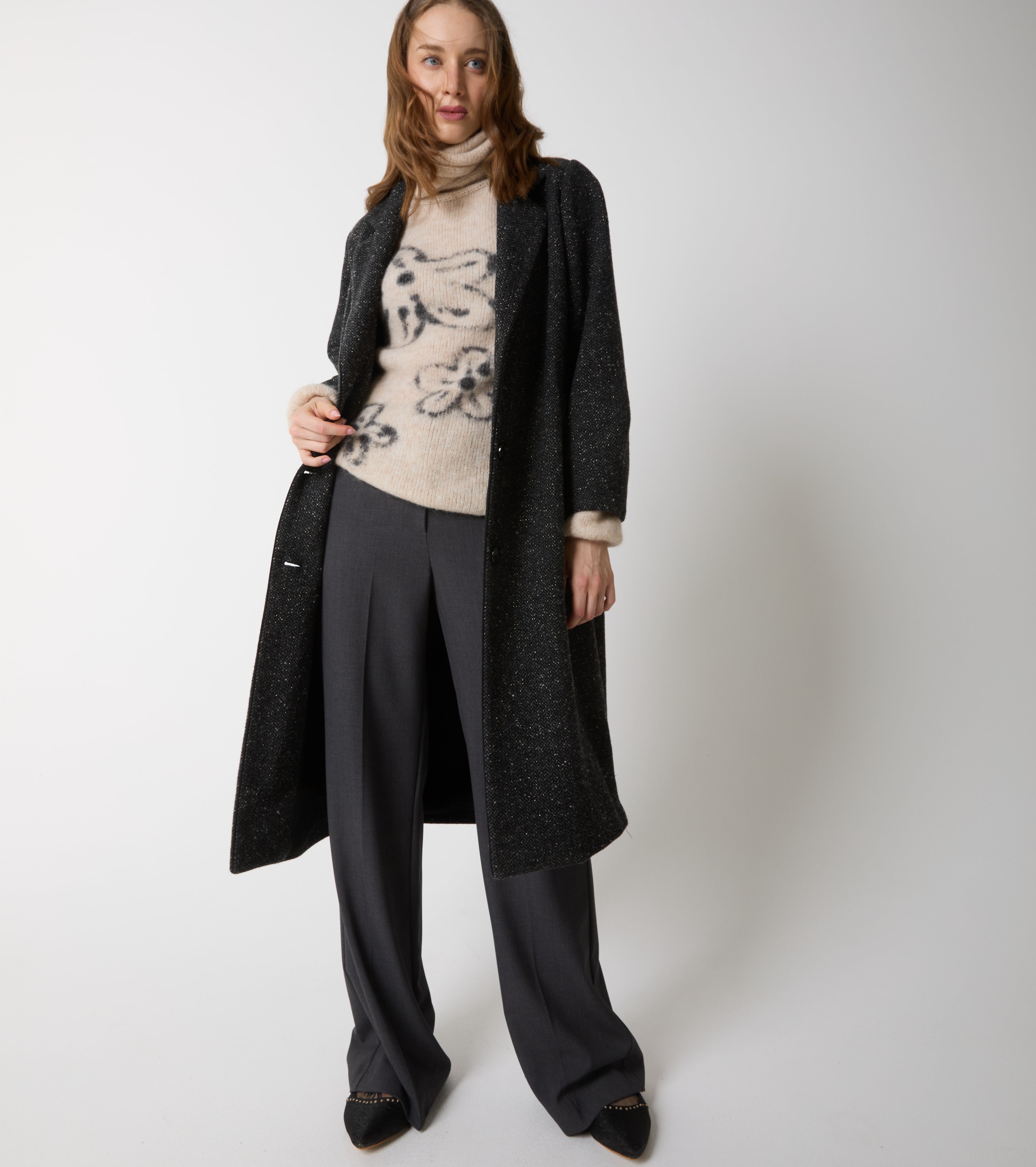 Wool coat with lapels