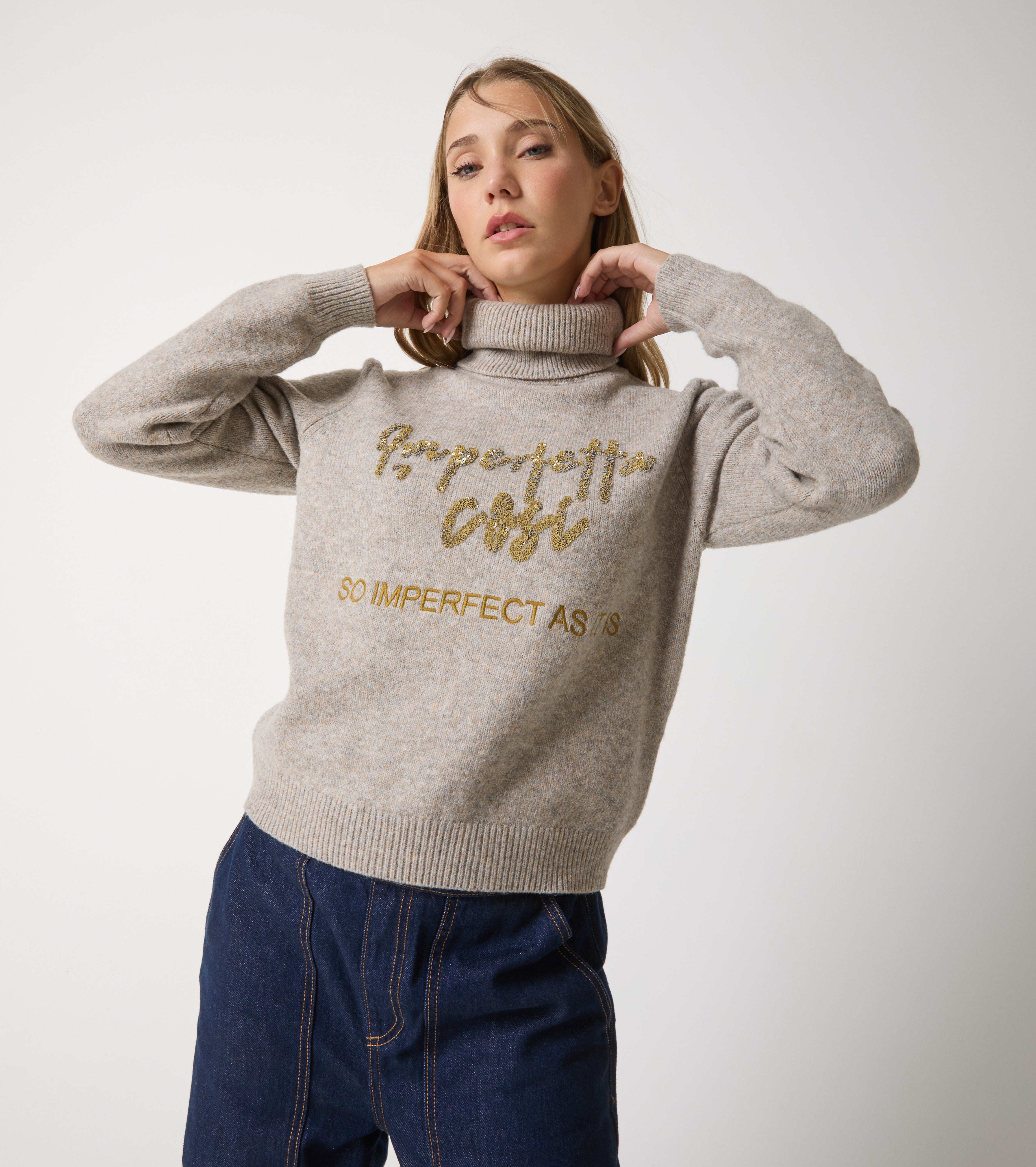 Wool turtleneck with lettering