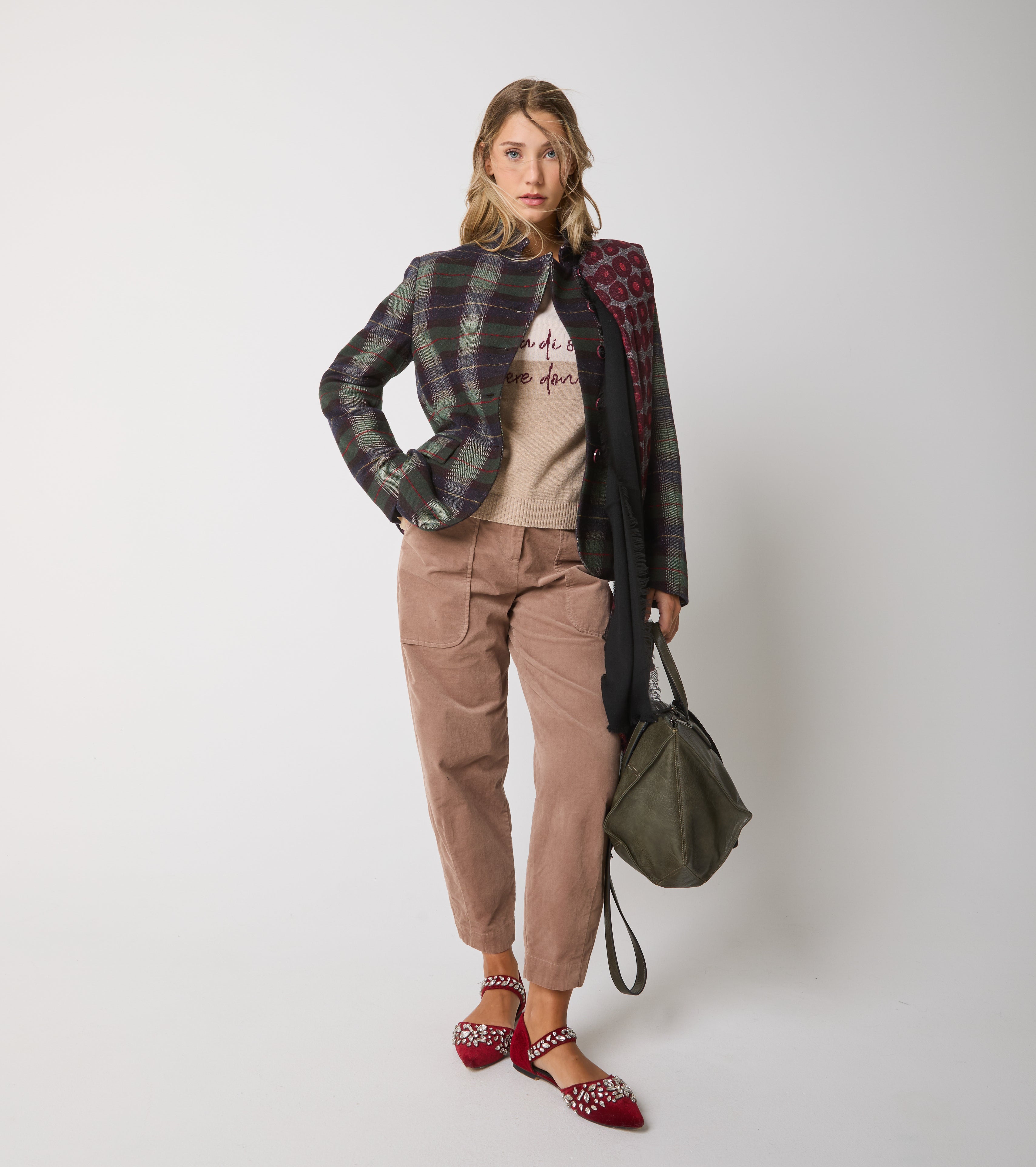Maglia girocollo in lana e cashmere con lettering