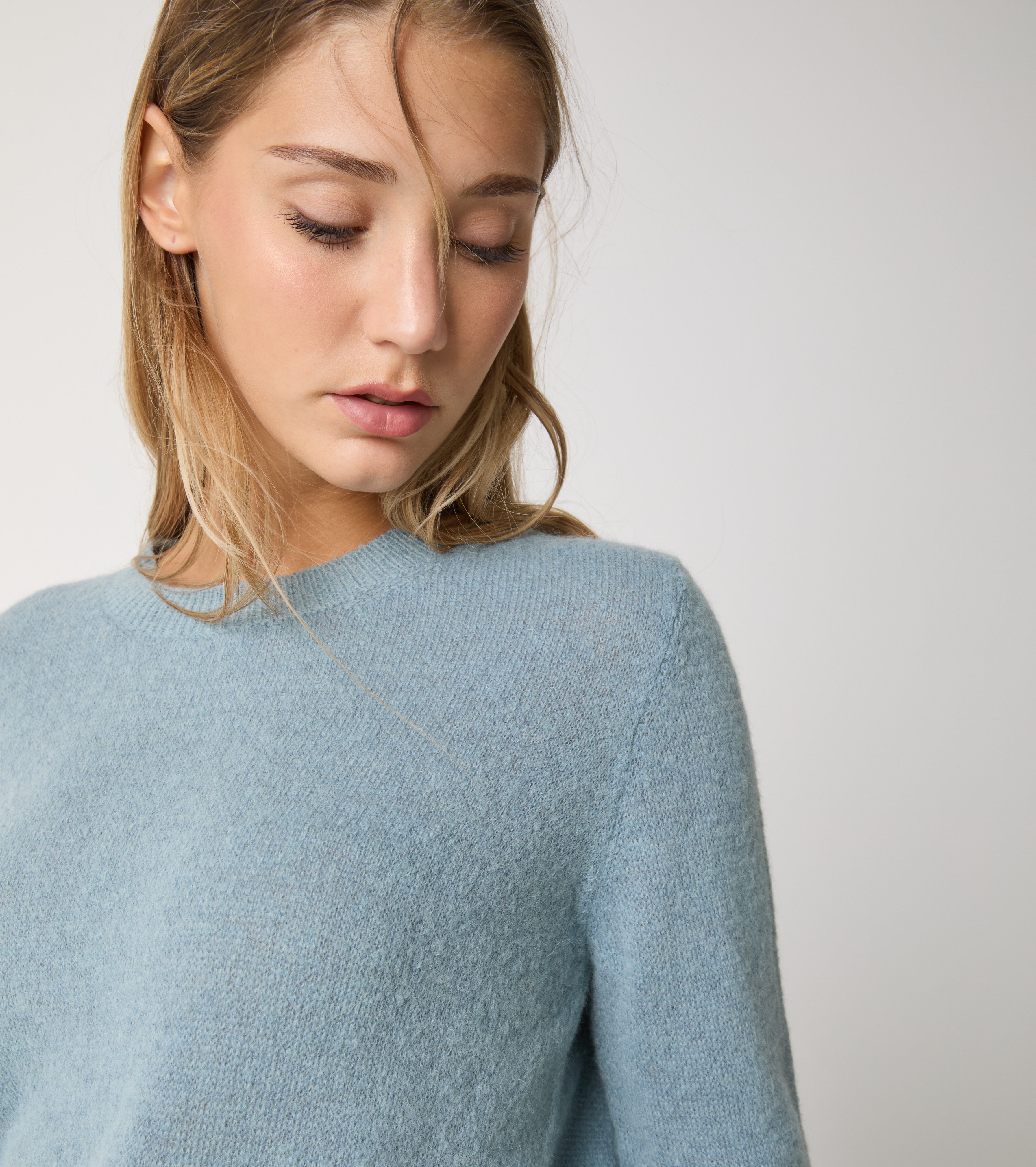 Maglia girocollo in alpaca e lana color block
