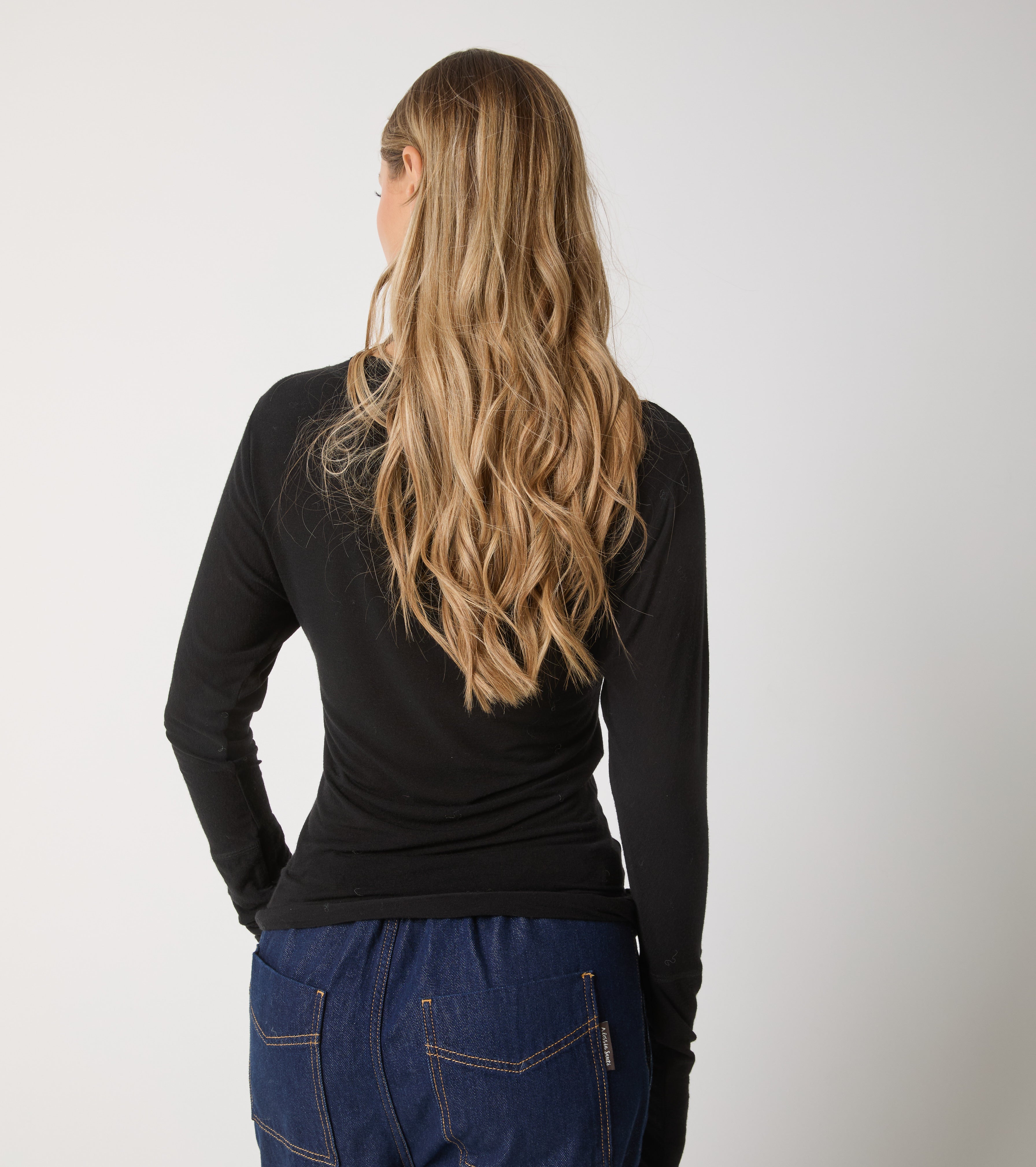 Cashmere T-shirt with long sleeves