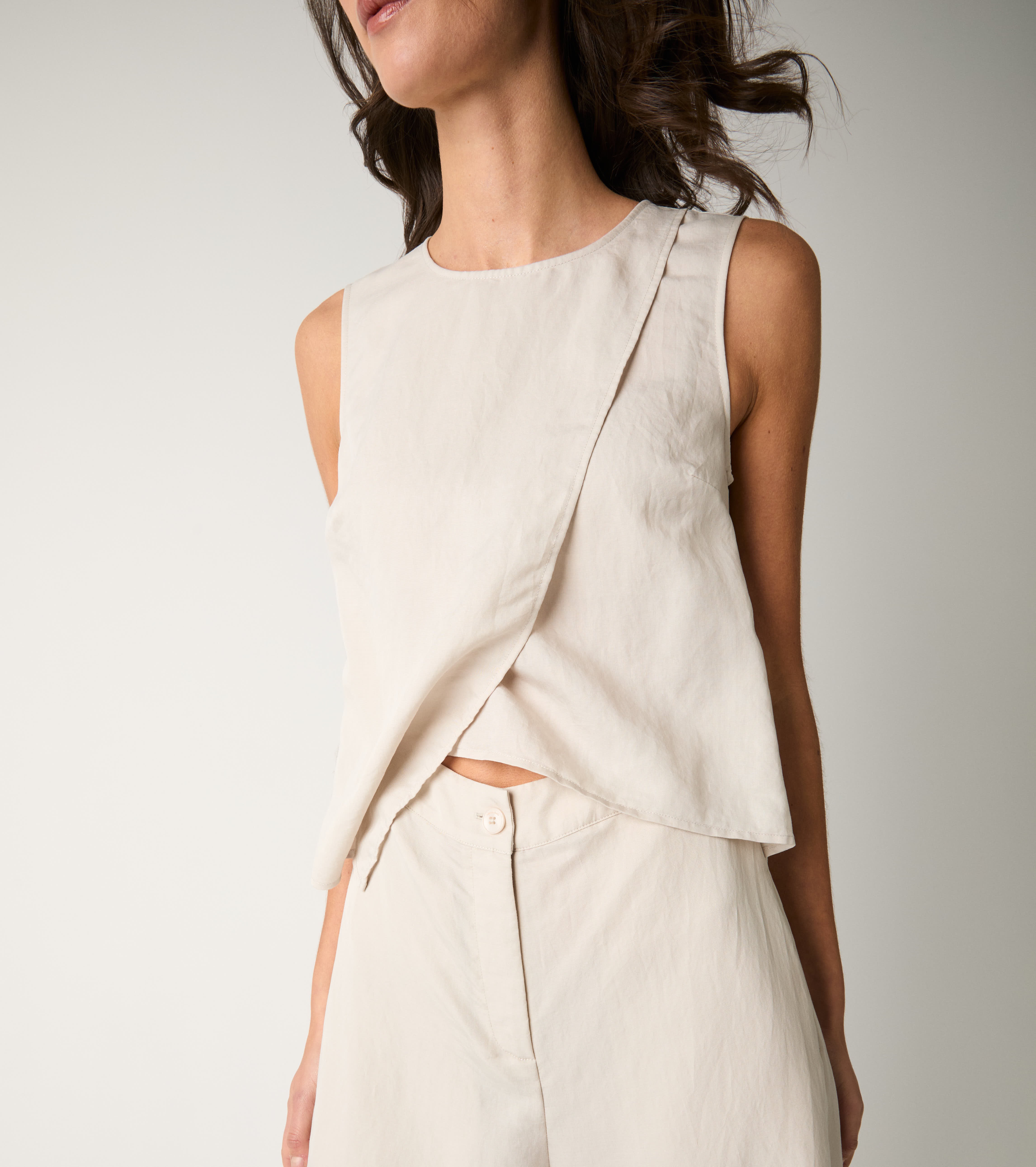 Round-neck suit salt
