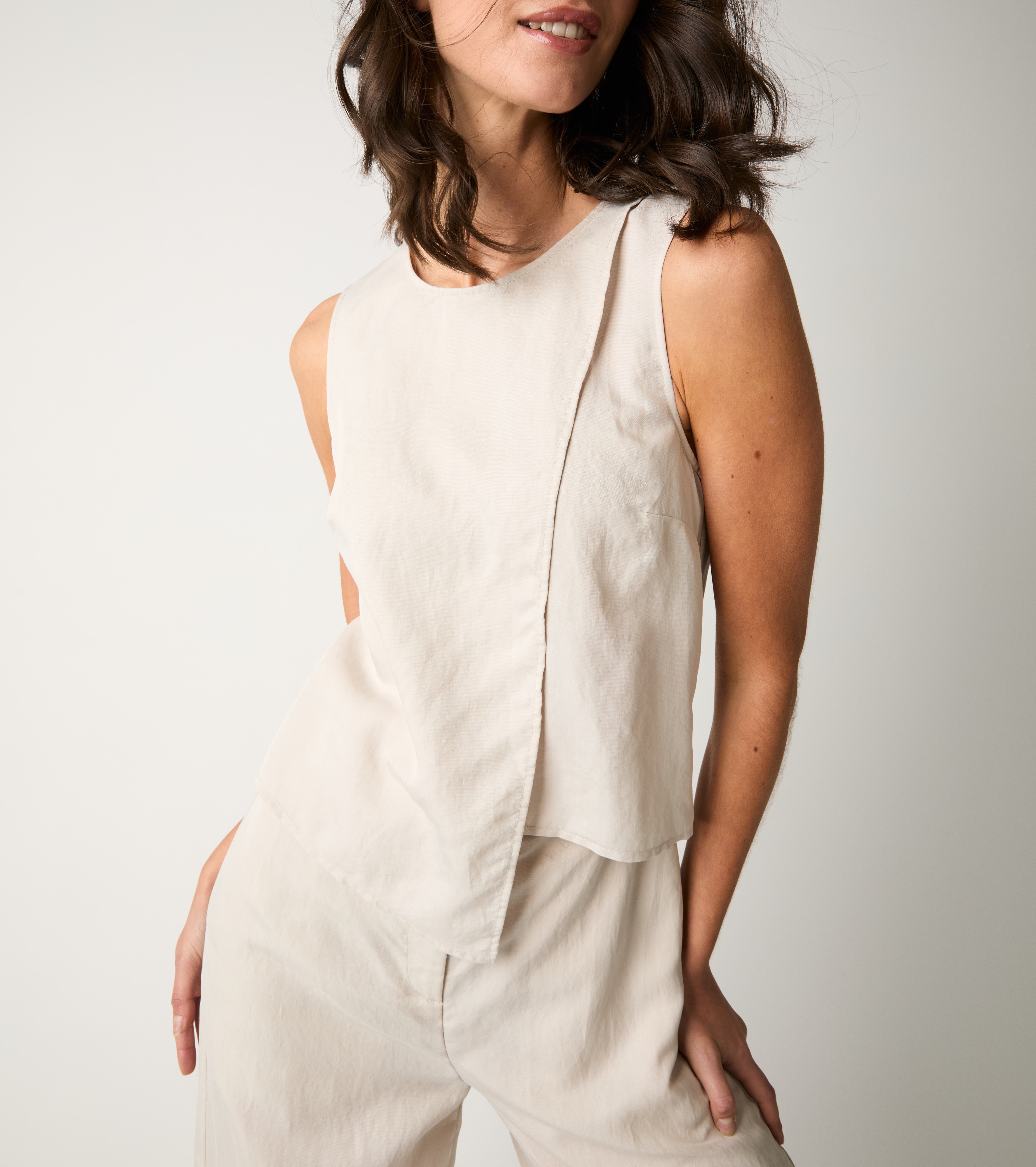 Round-neck suit salt