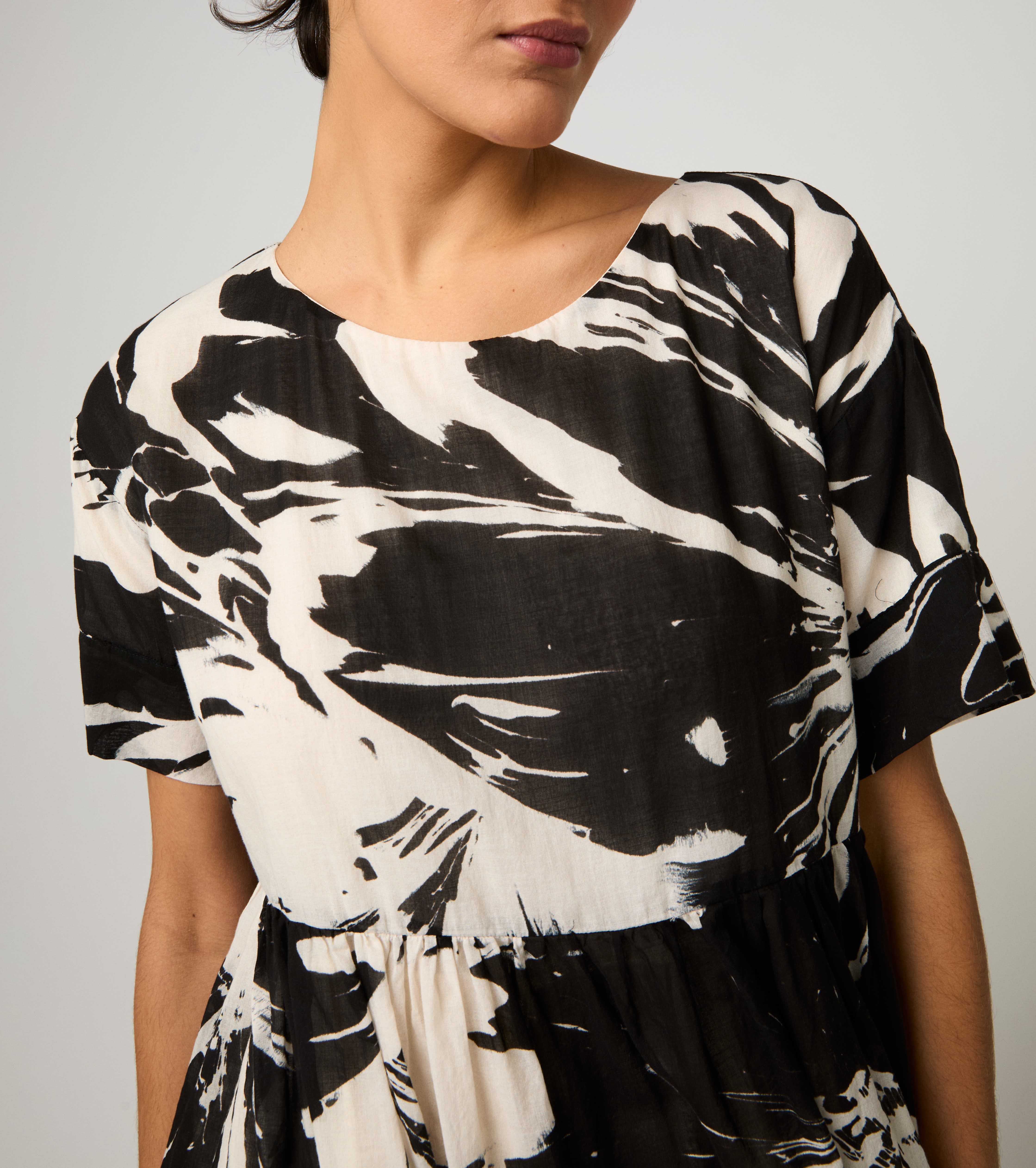 Short cotton floral dress