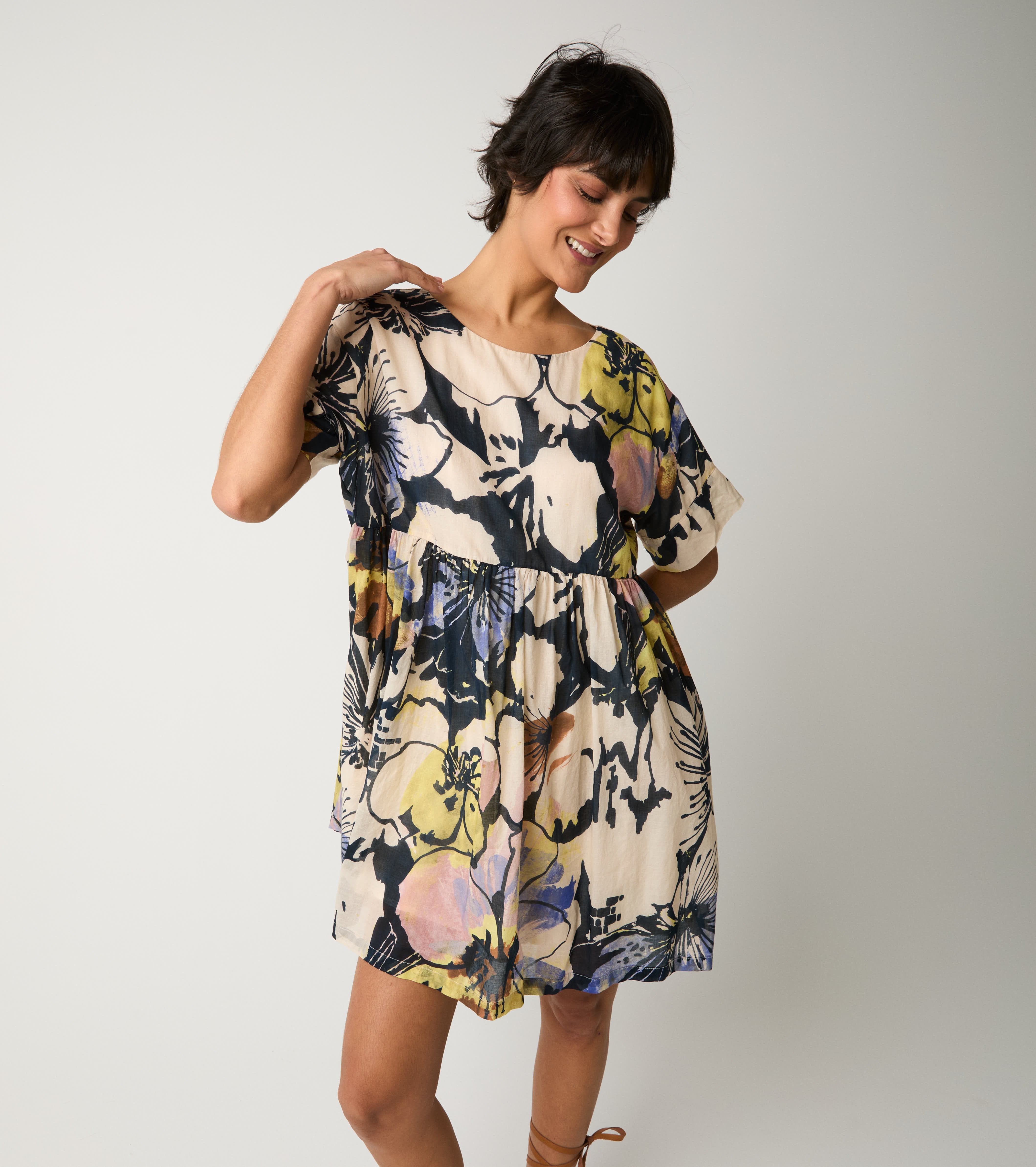 Short cotton floral dress