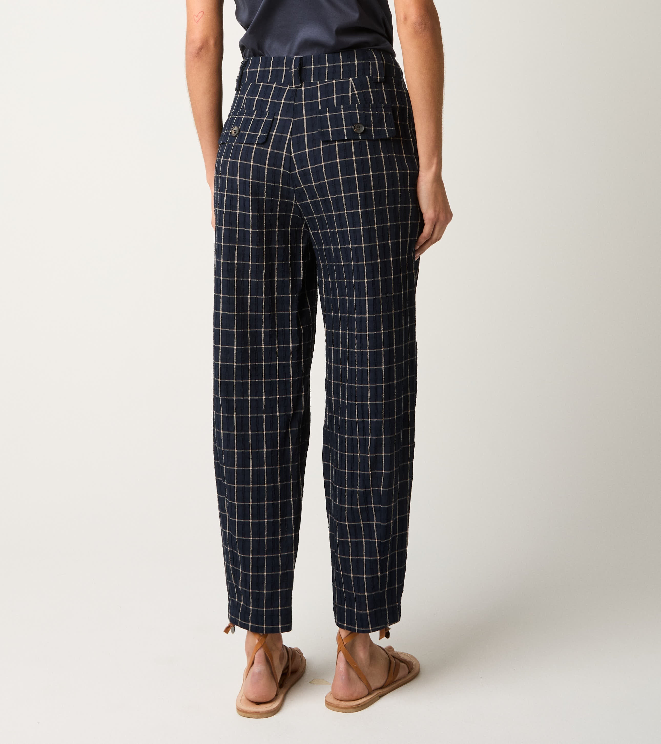 Pantaloni cropped in cotone check blu