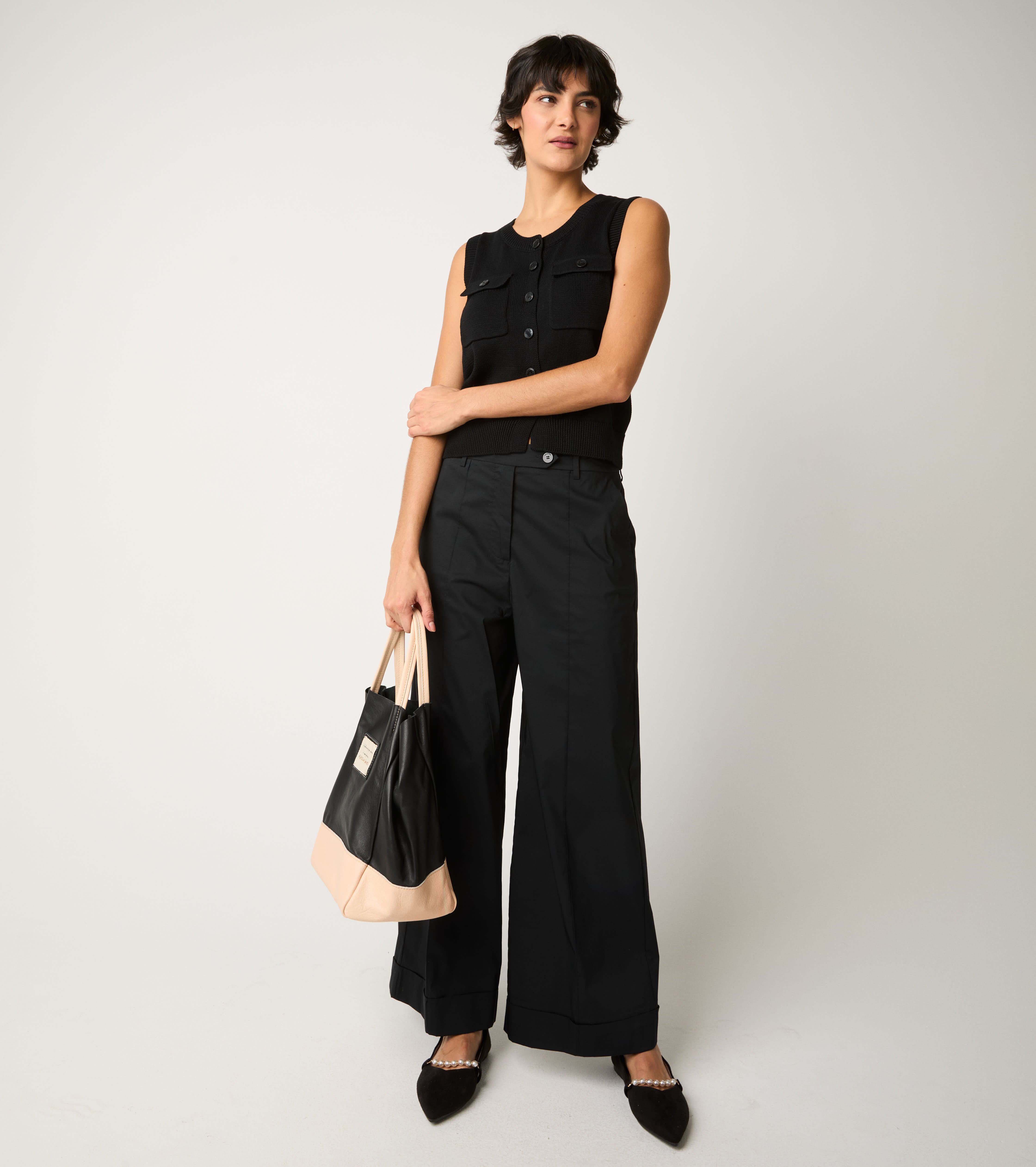 Trousers with pleat and black lapels