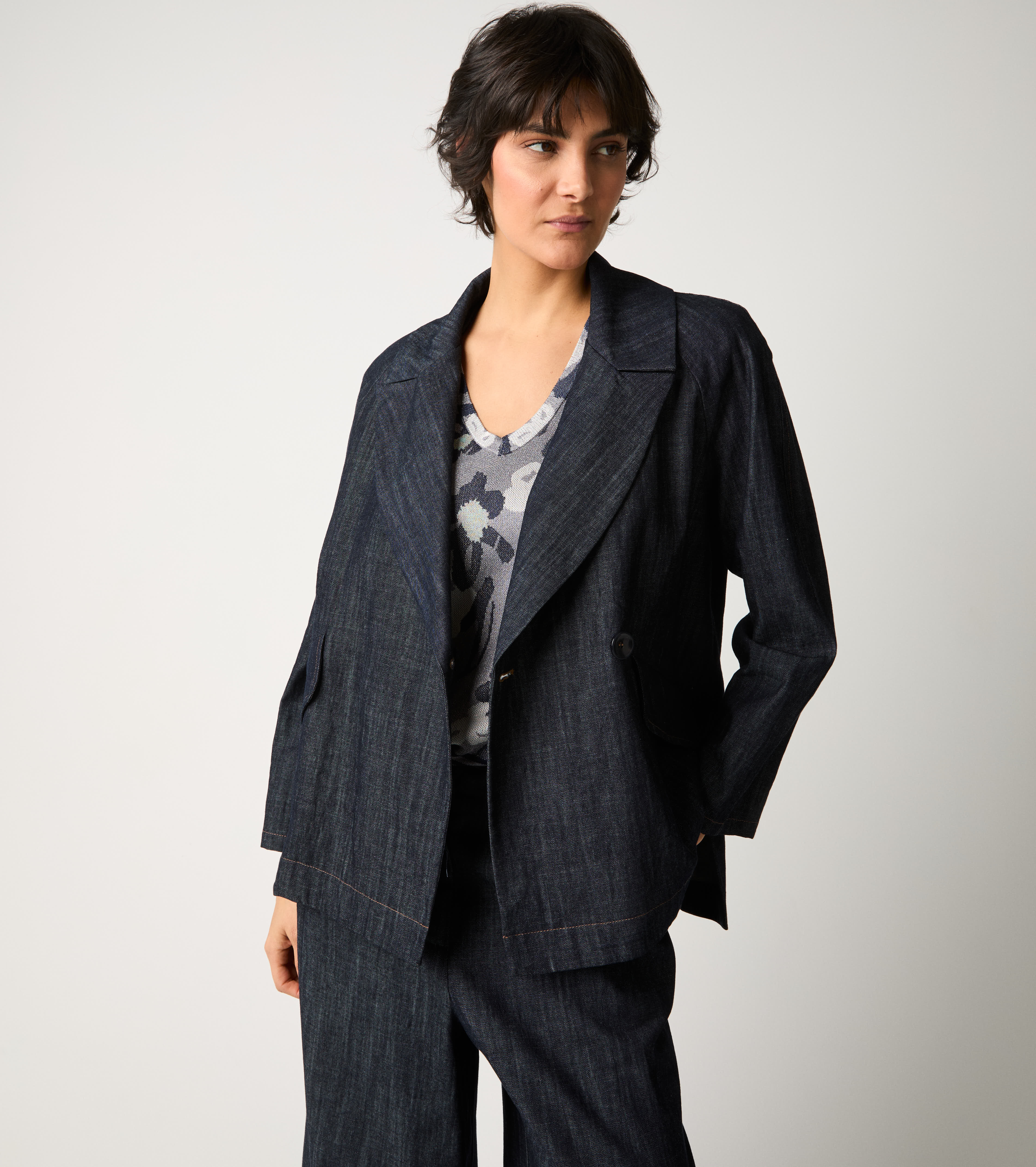 Single denim double-breasted blazer