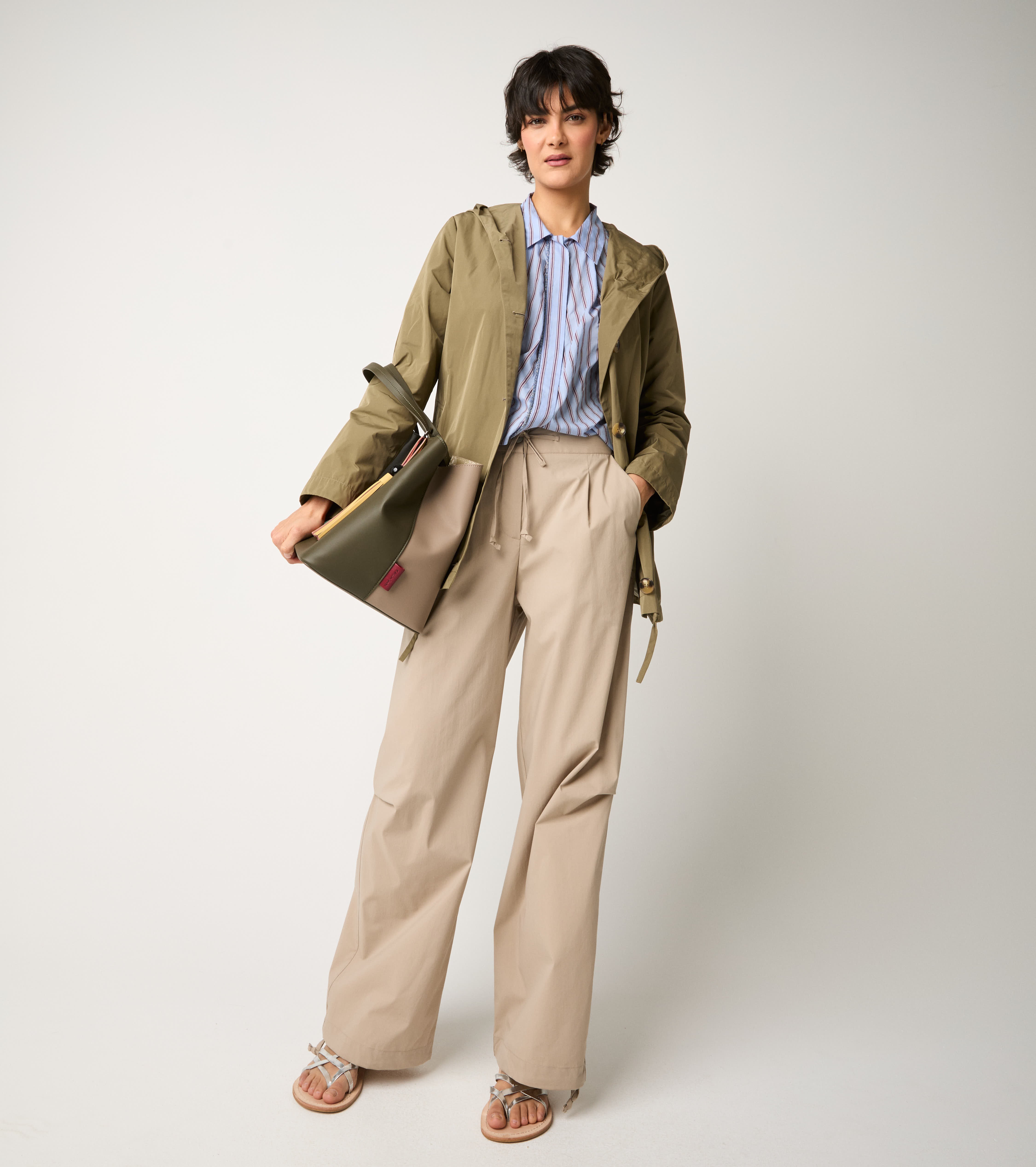 Parka corto con bottoni khaki