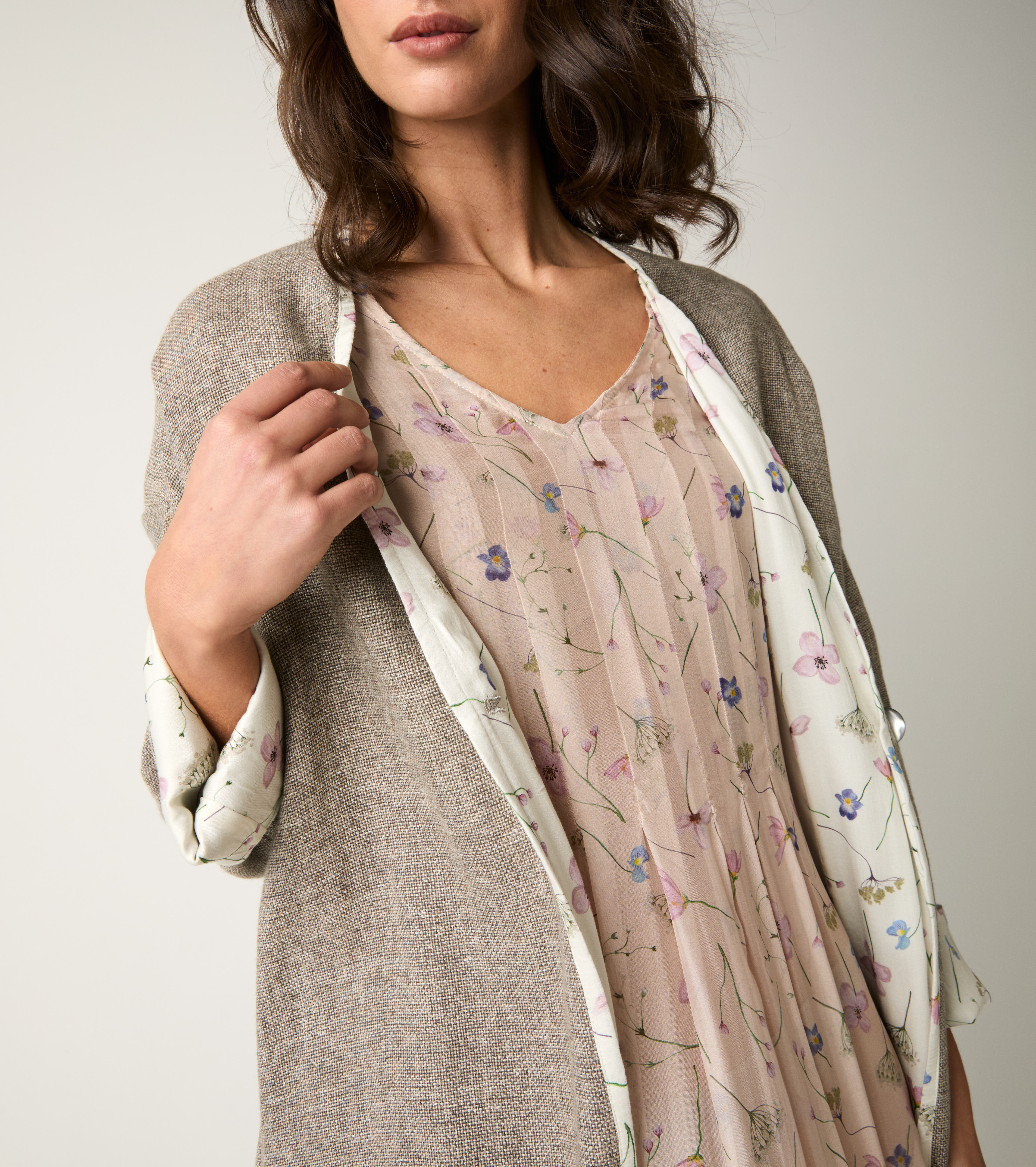 Turtledove V-neck linen blend coat