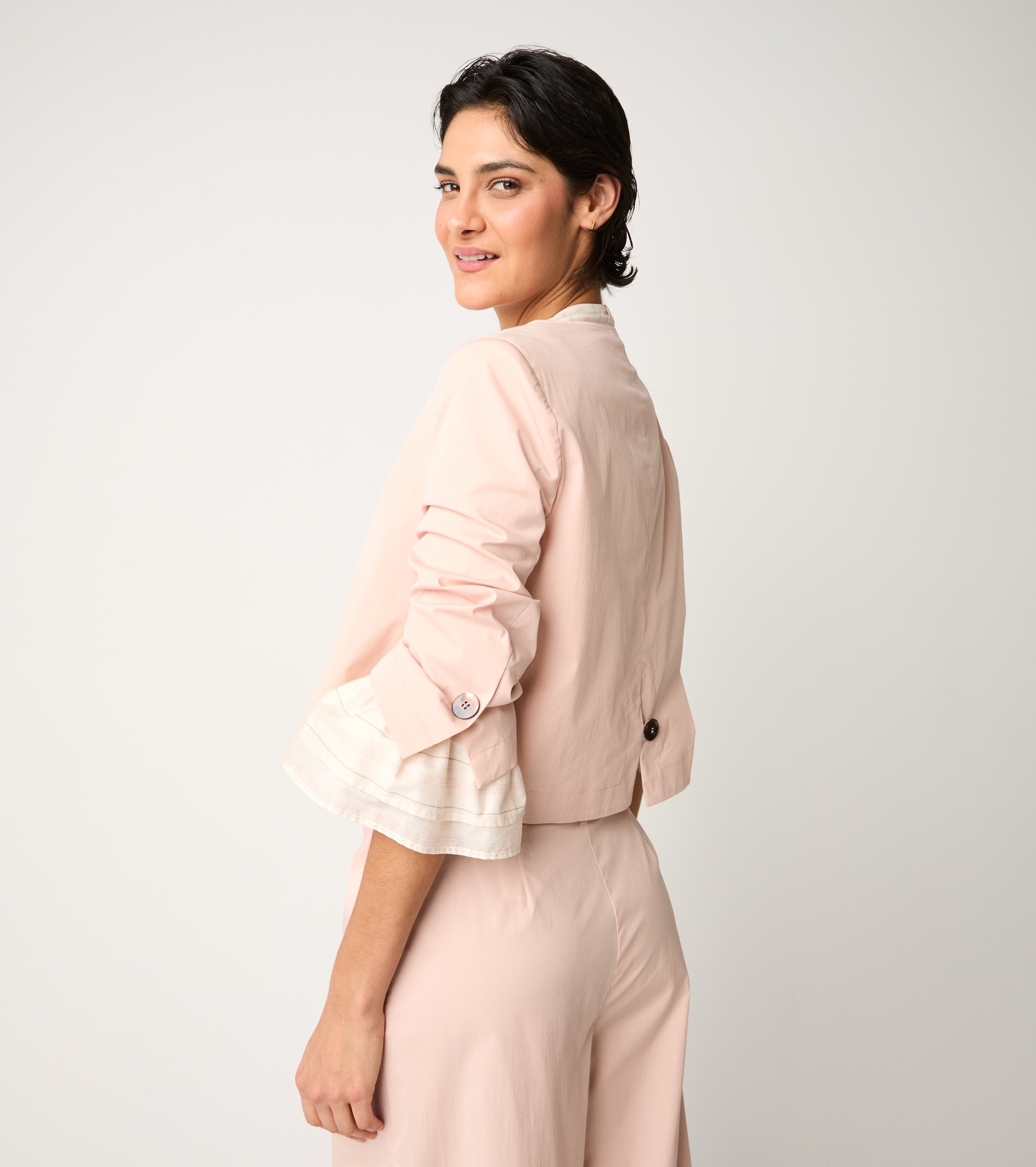 Cropped jacket with three-quarter sleeves blush