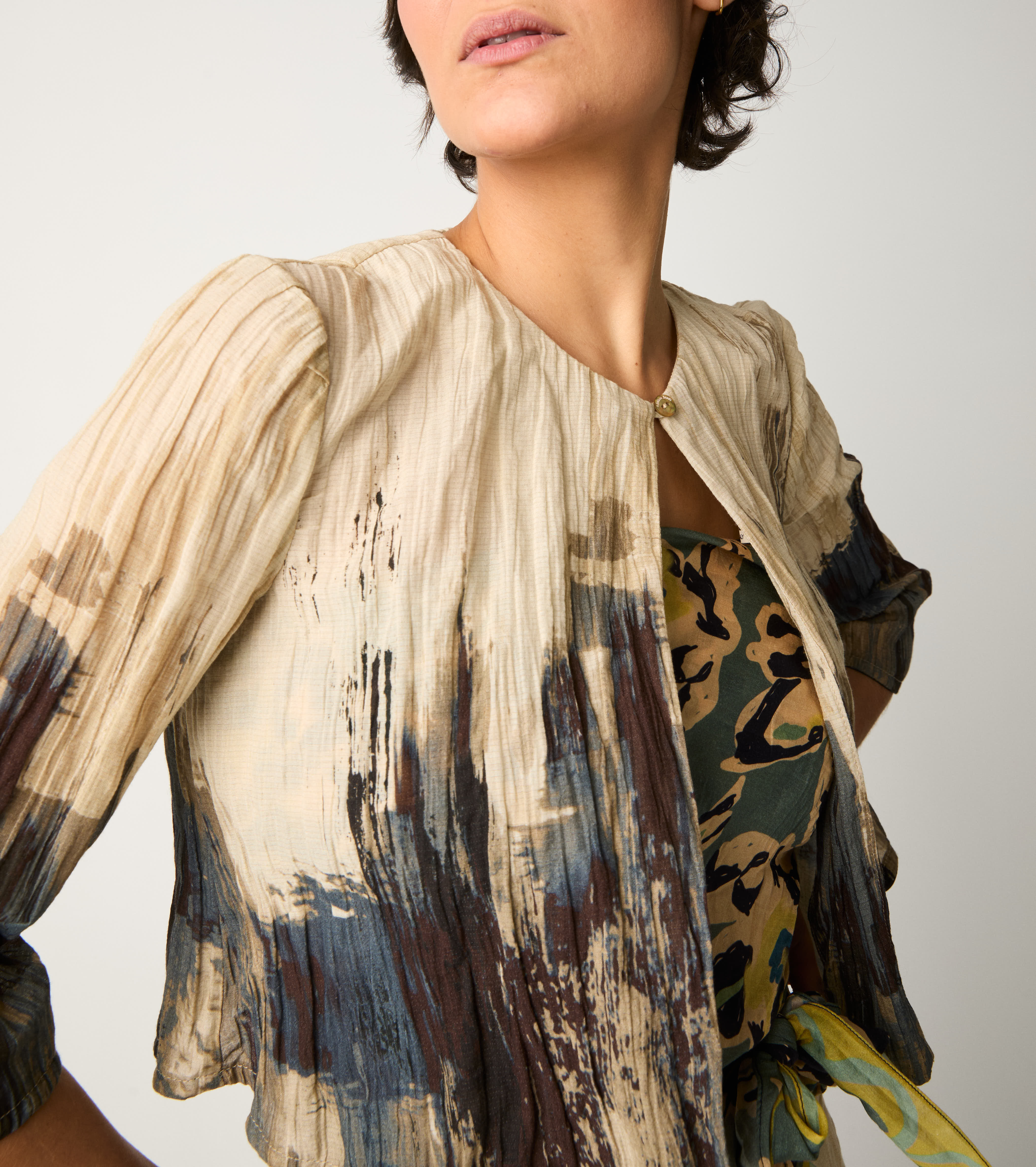 Cropped jacket with brushstroke print