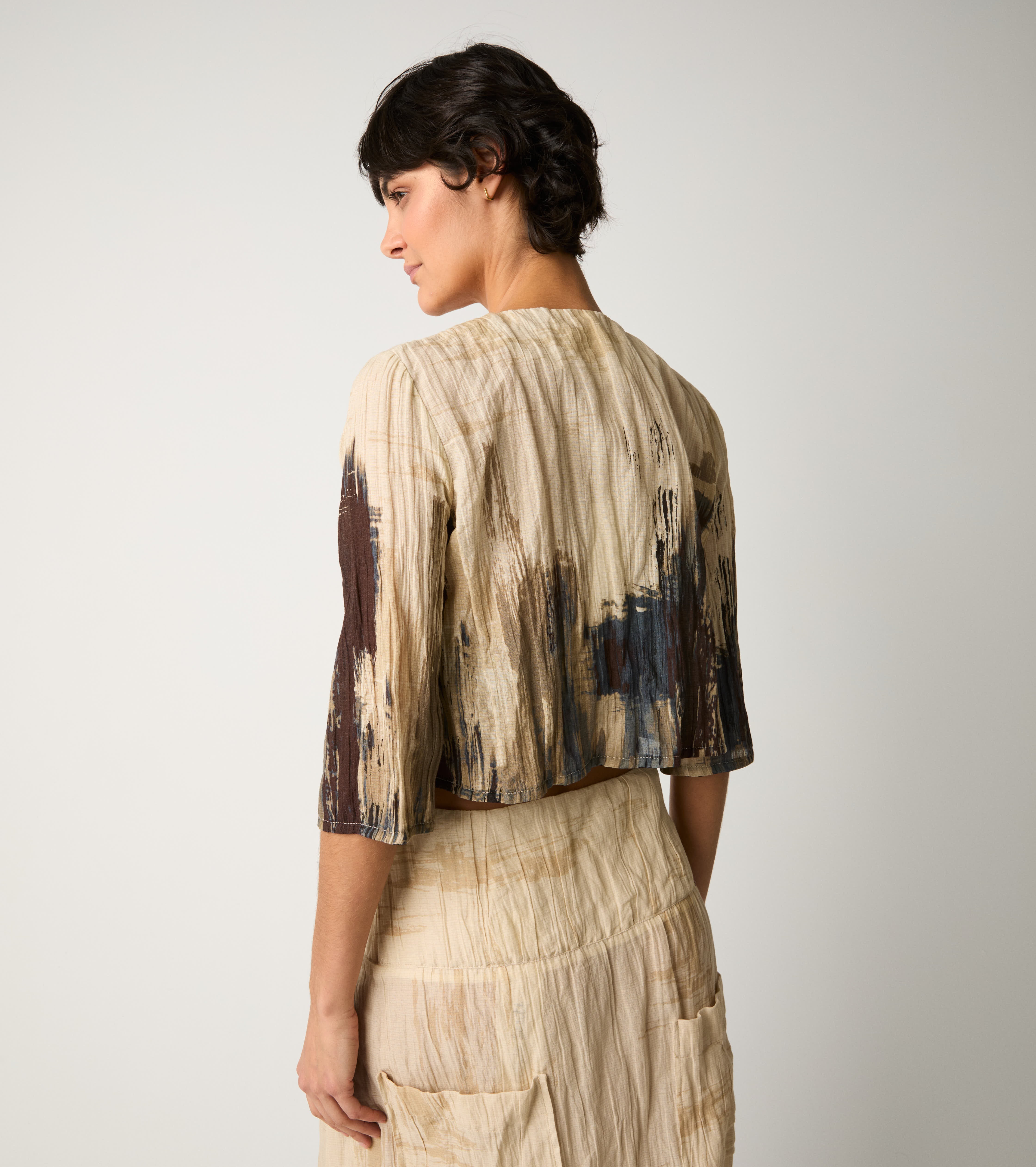 Cropped jacket with brushstroke print