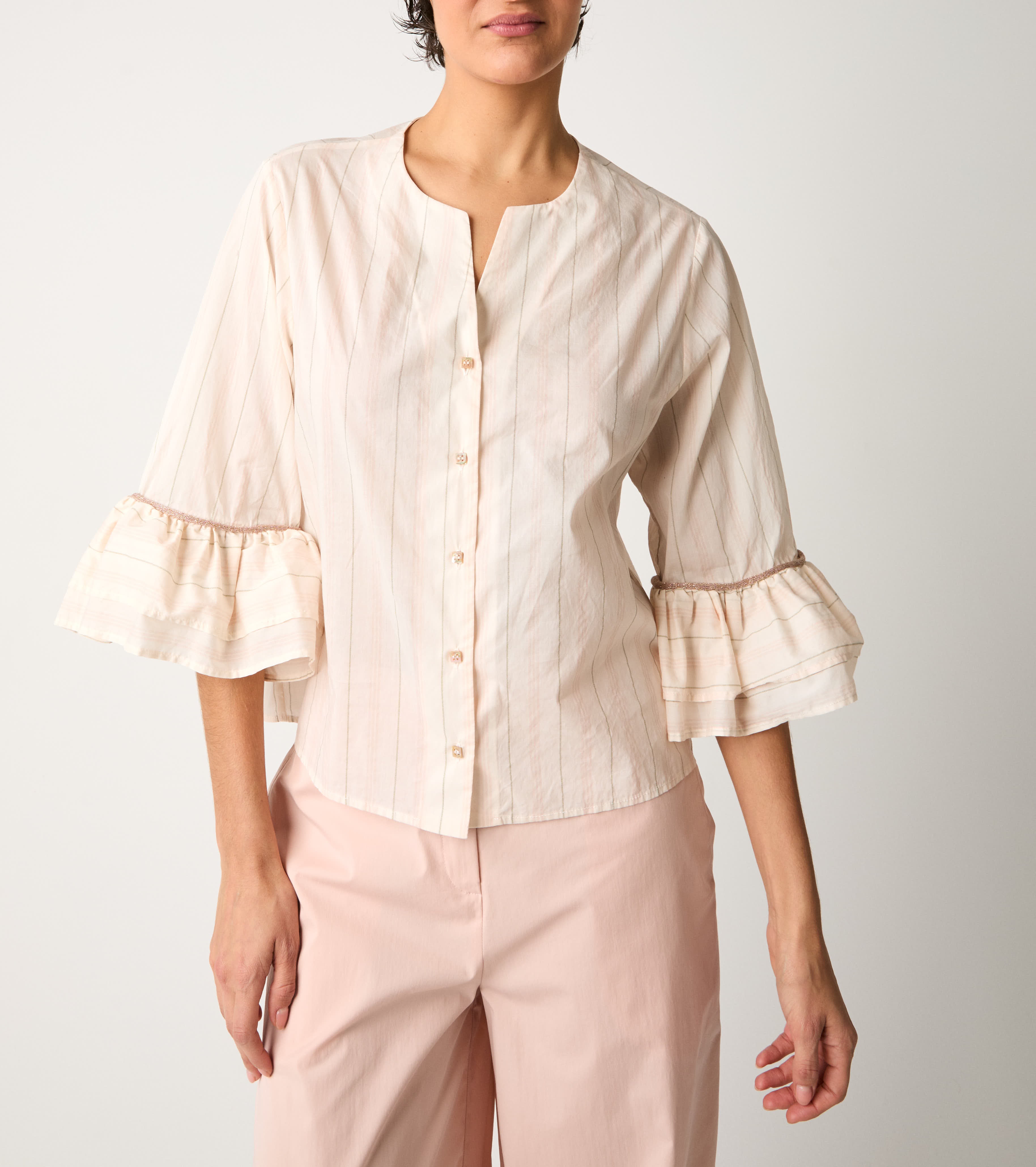 Camicia girocollo con maniche a tre quarti cipria