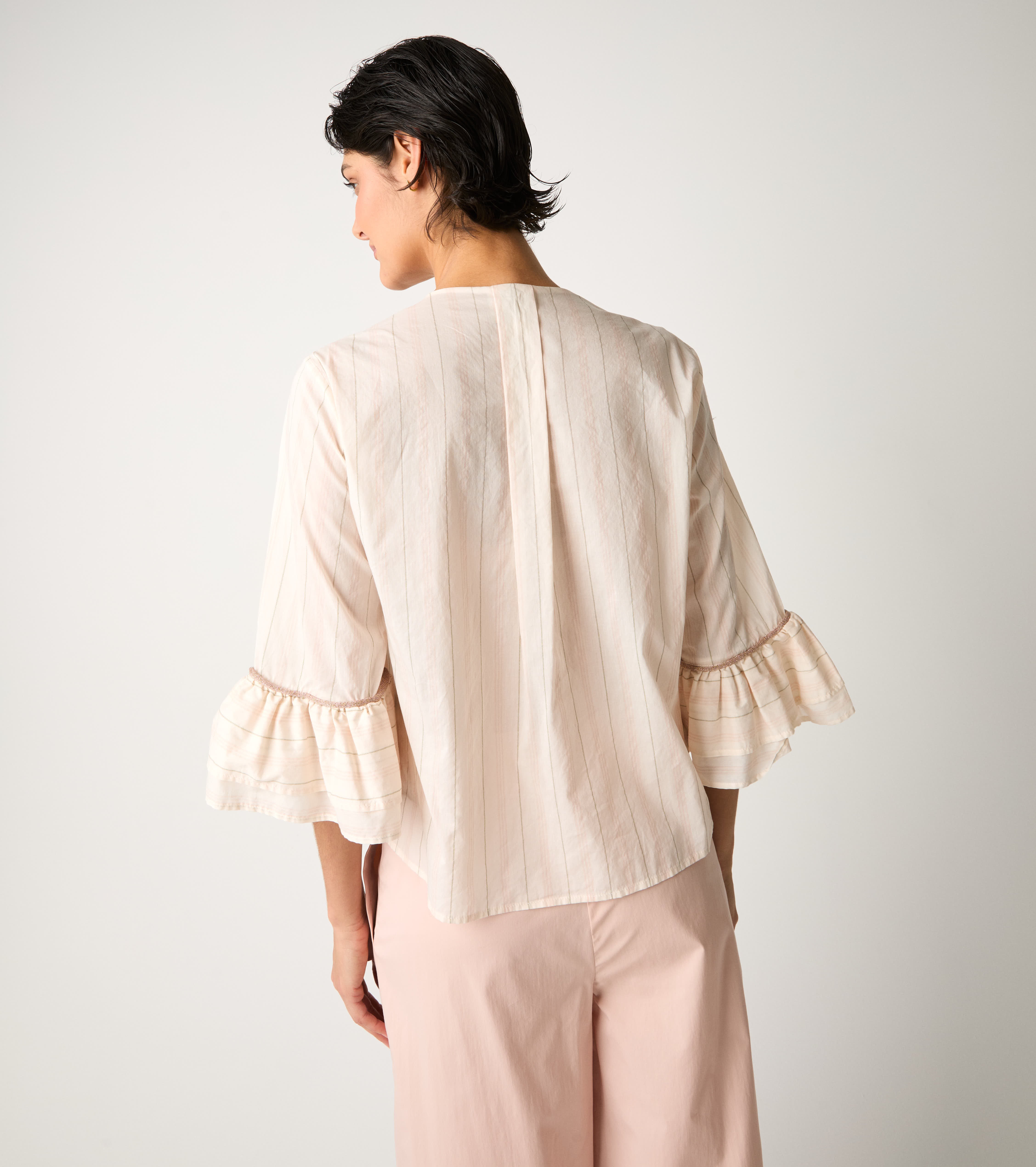 Camicia girocollo con maniche a tre quarti cipria