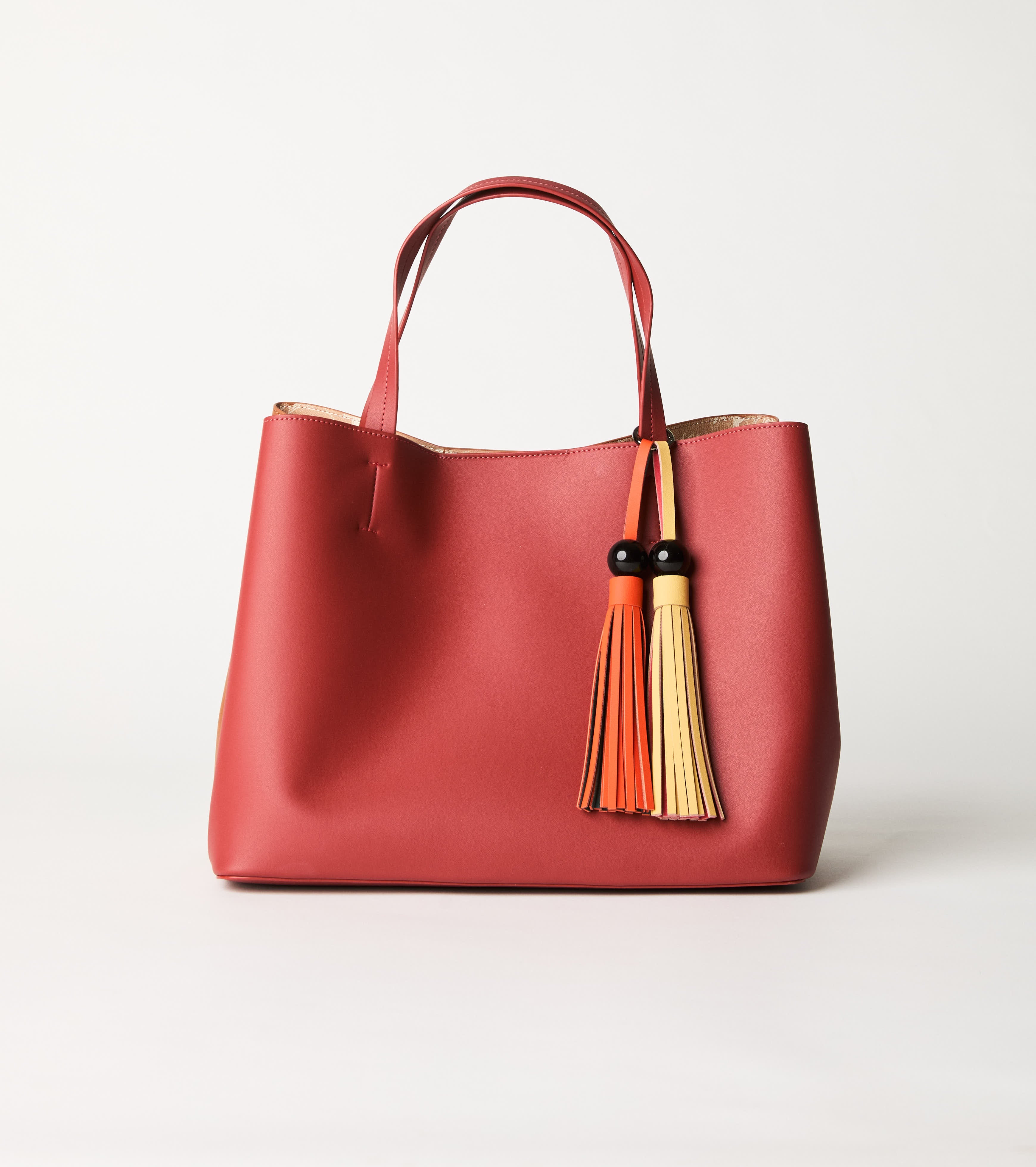Shopping bag with tassel charms hazelnut