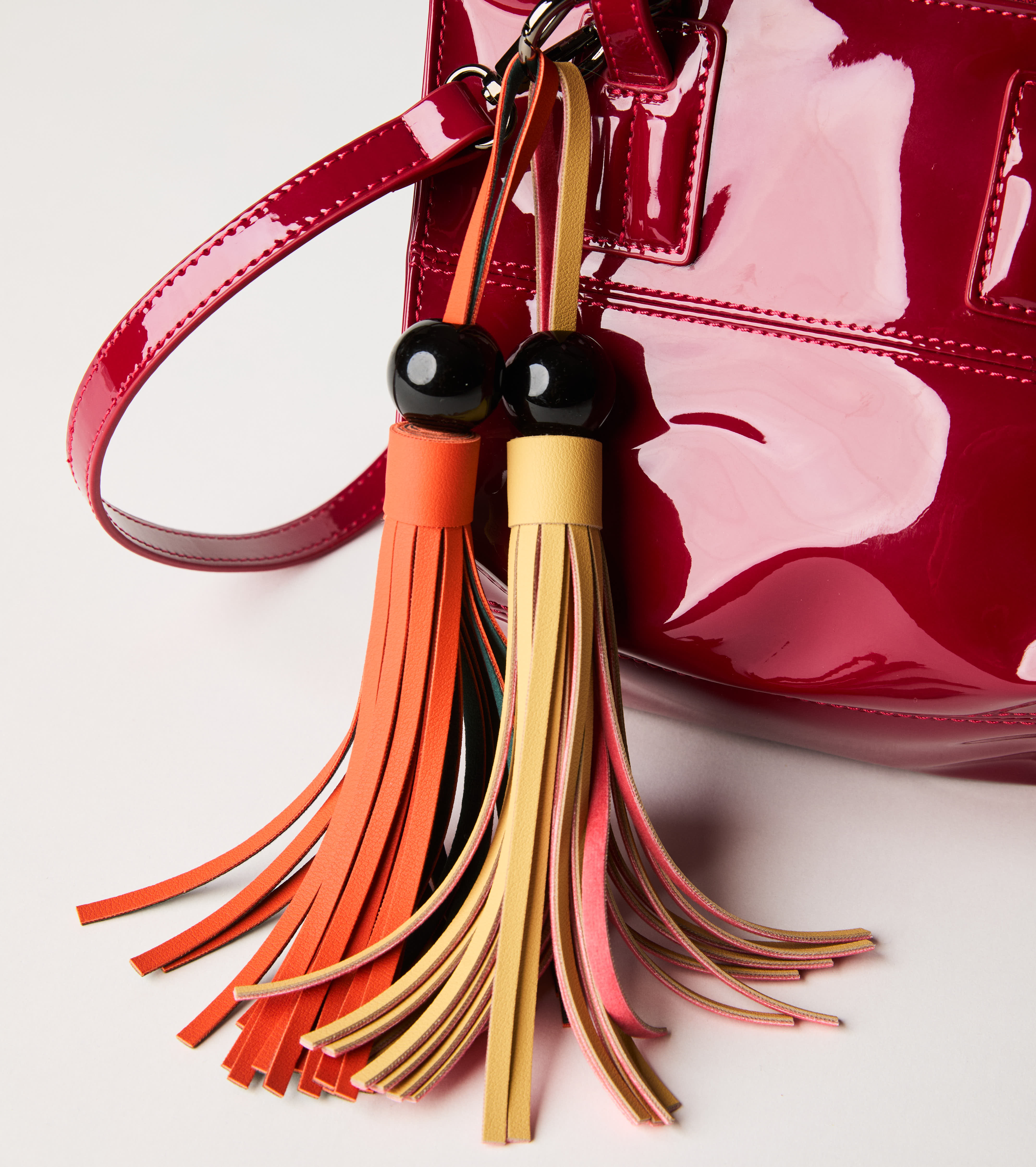 Mini shiny ruby shopping bag