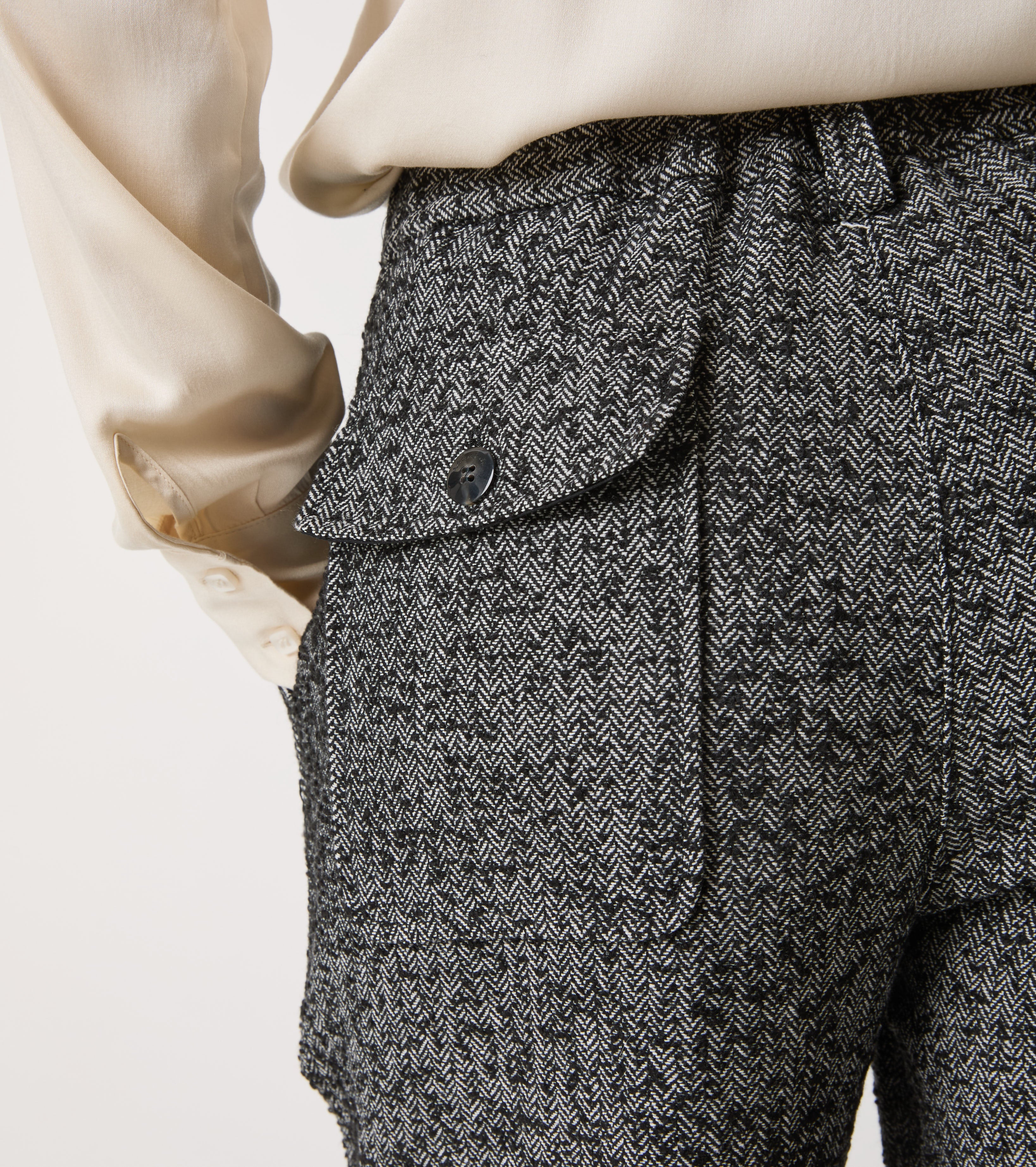 Pantaloni cropped in cotone con pinces