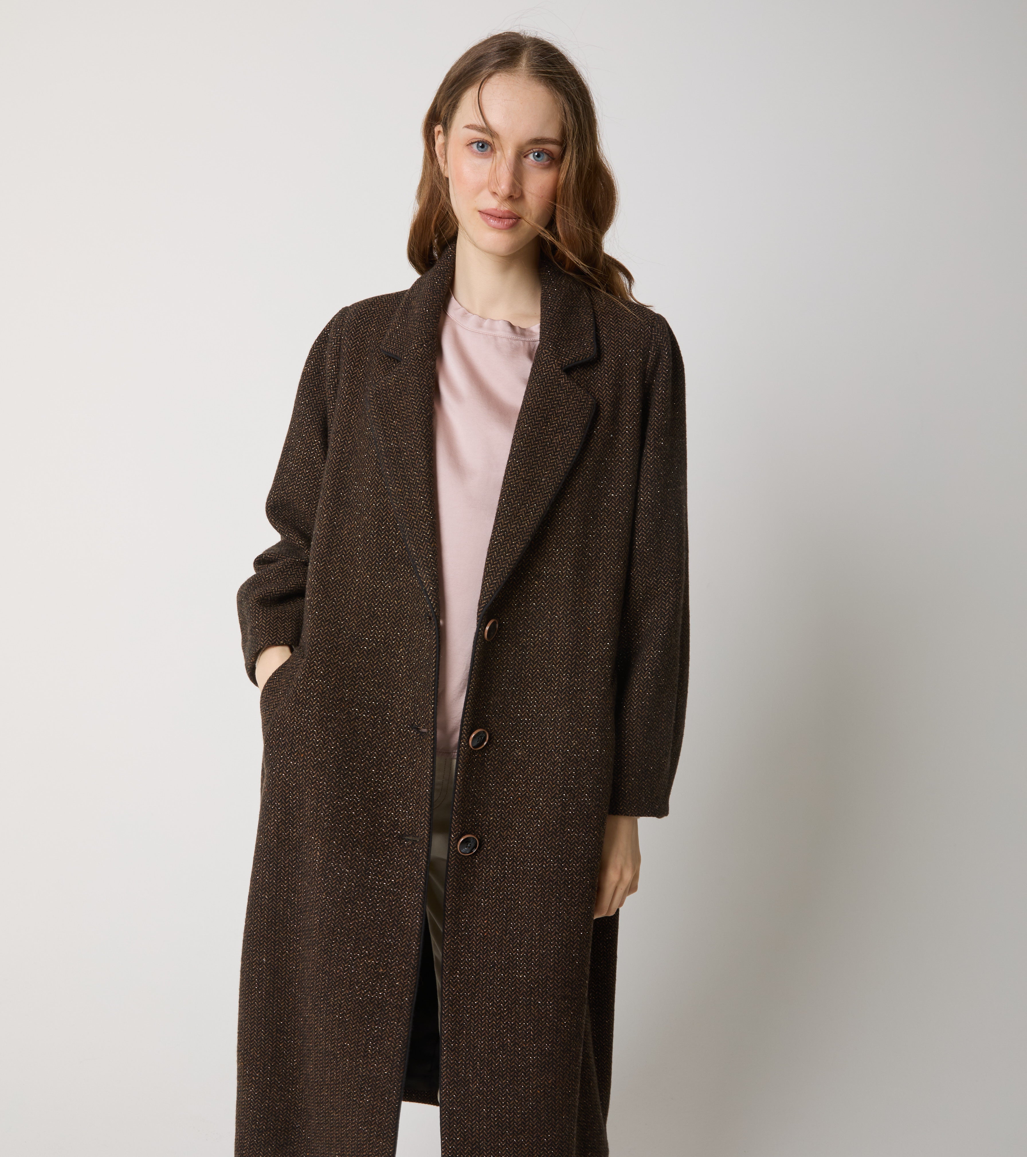 Wool coat with lapels