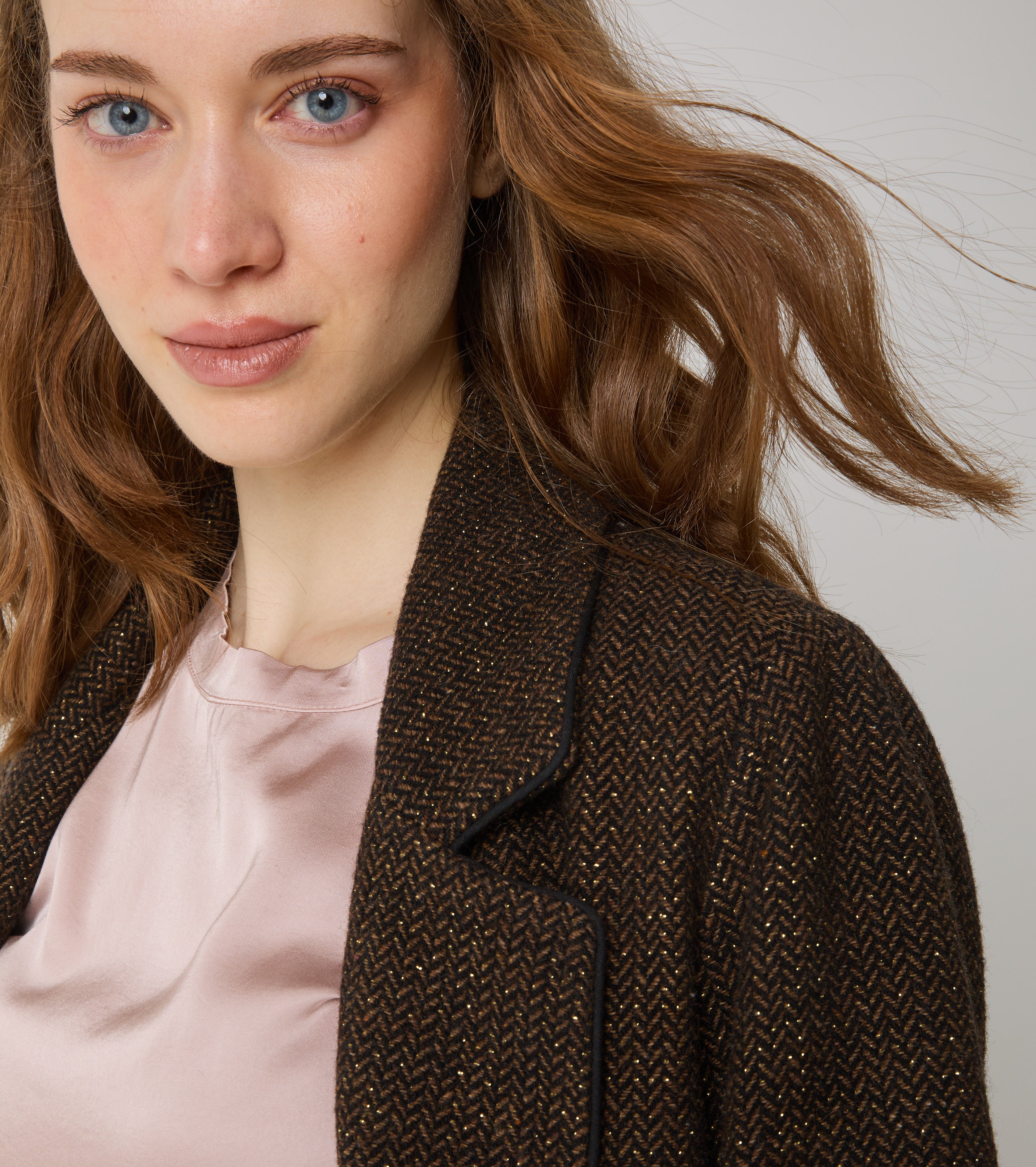 Wool coat with lapels