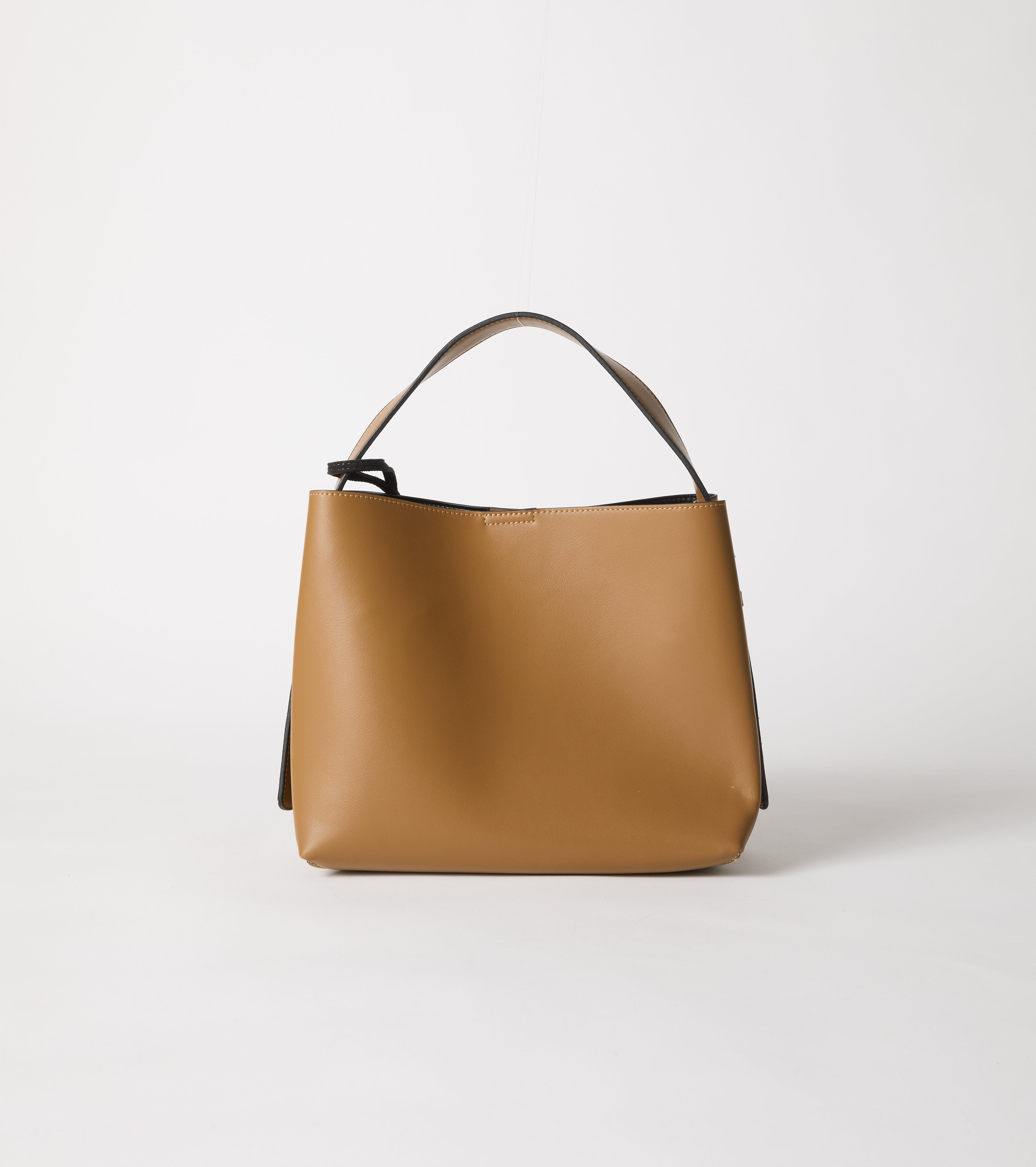 Shopping bag with shoulder strap
