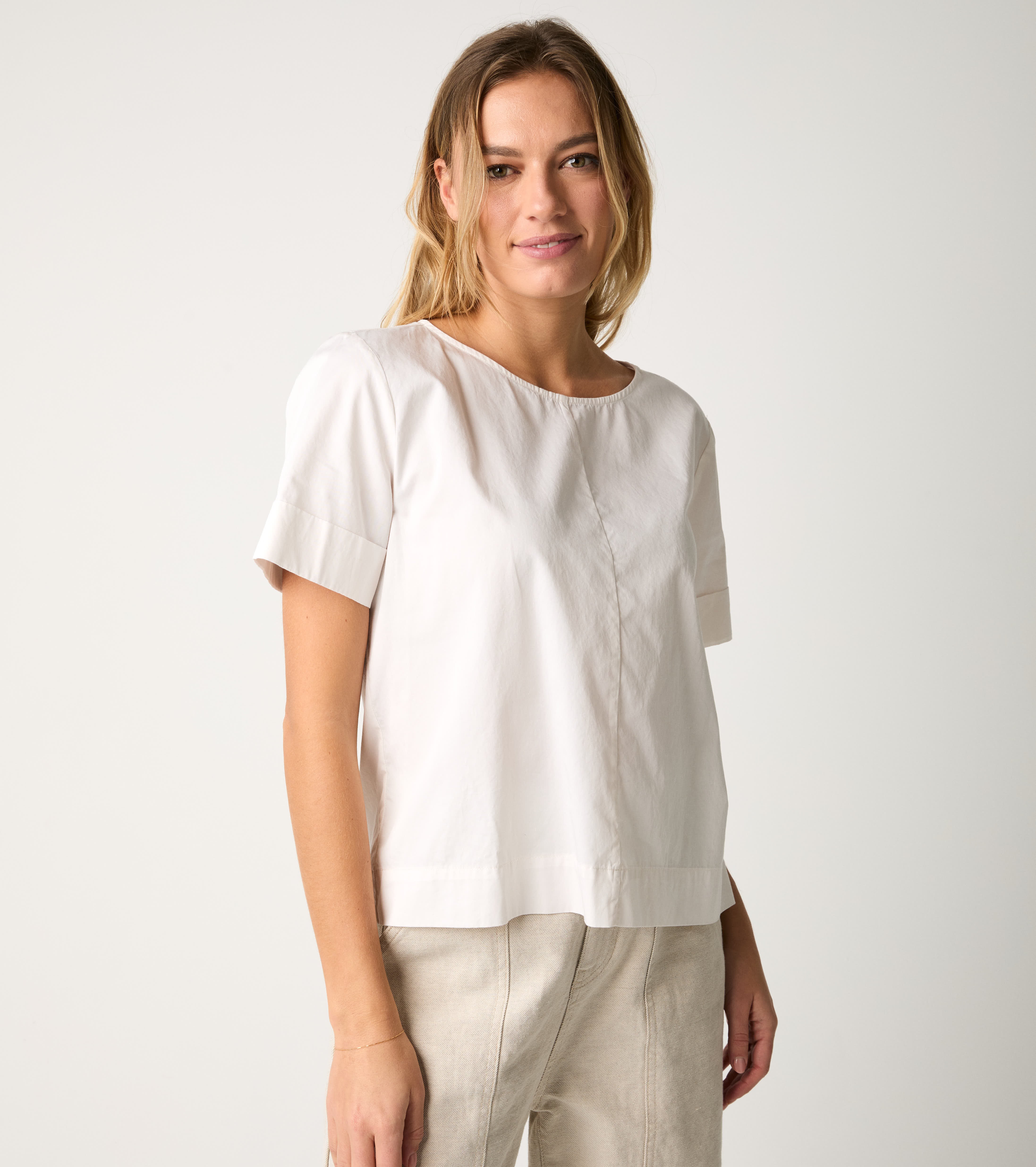 Blusa con maniche corte cipria
