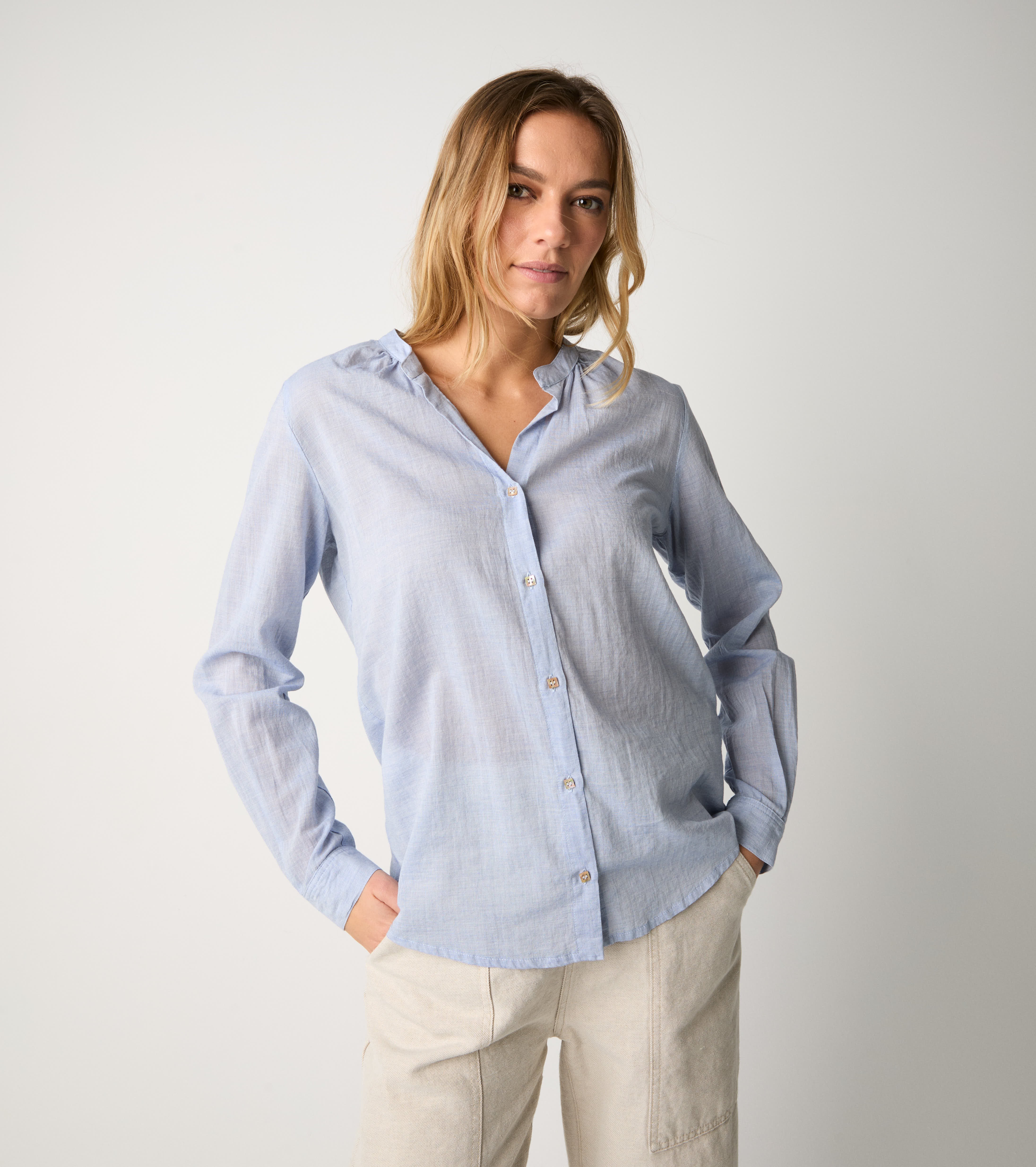 Shirt with mandarin collar paper