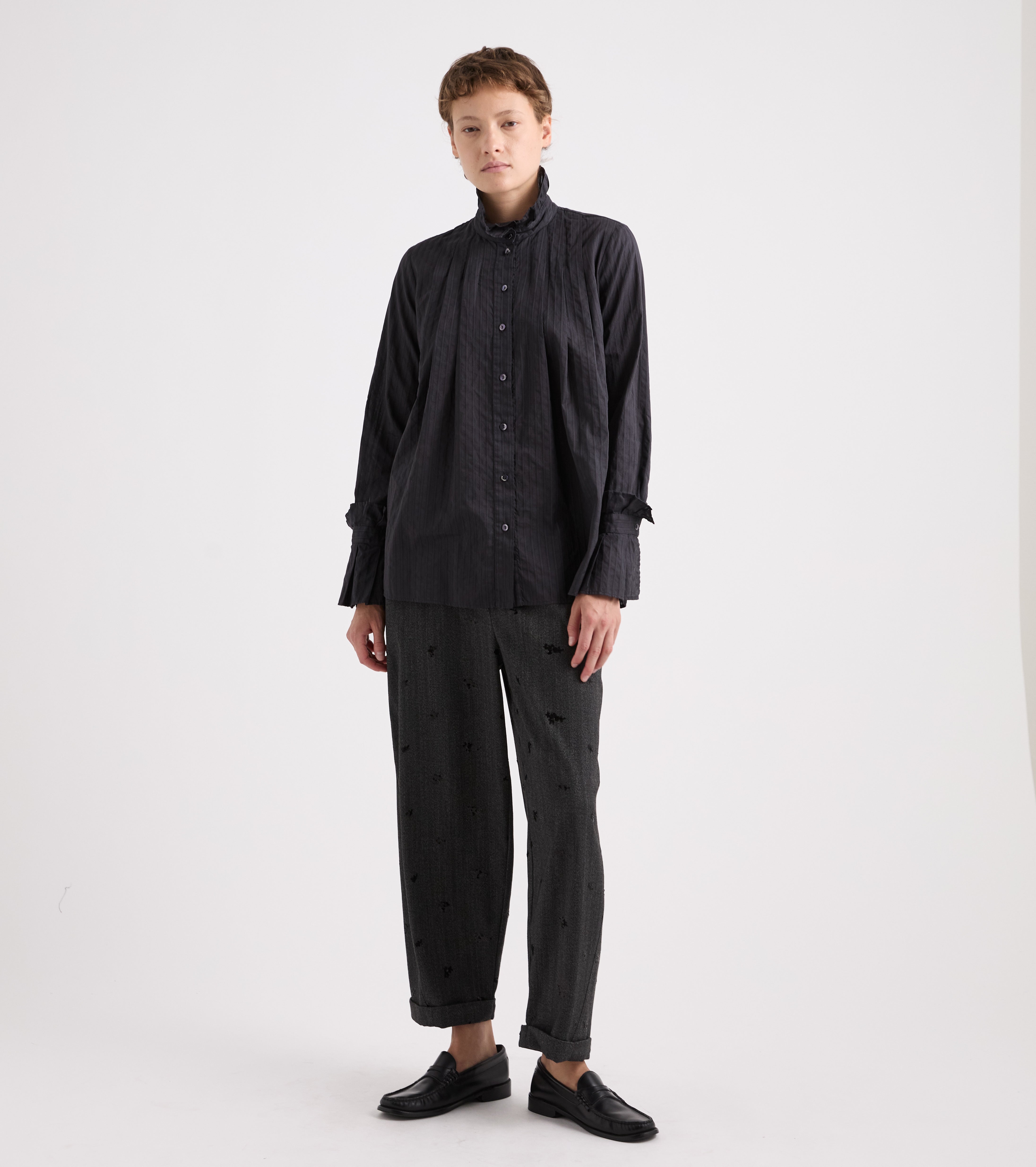 Pantaloni cropped con risvolto blue