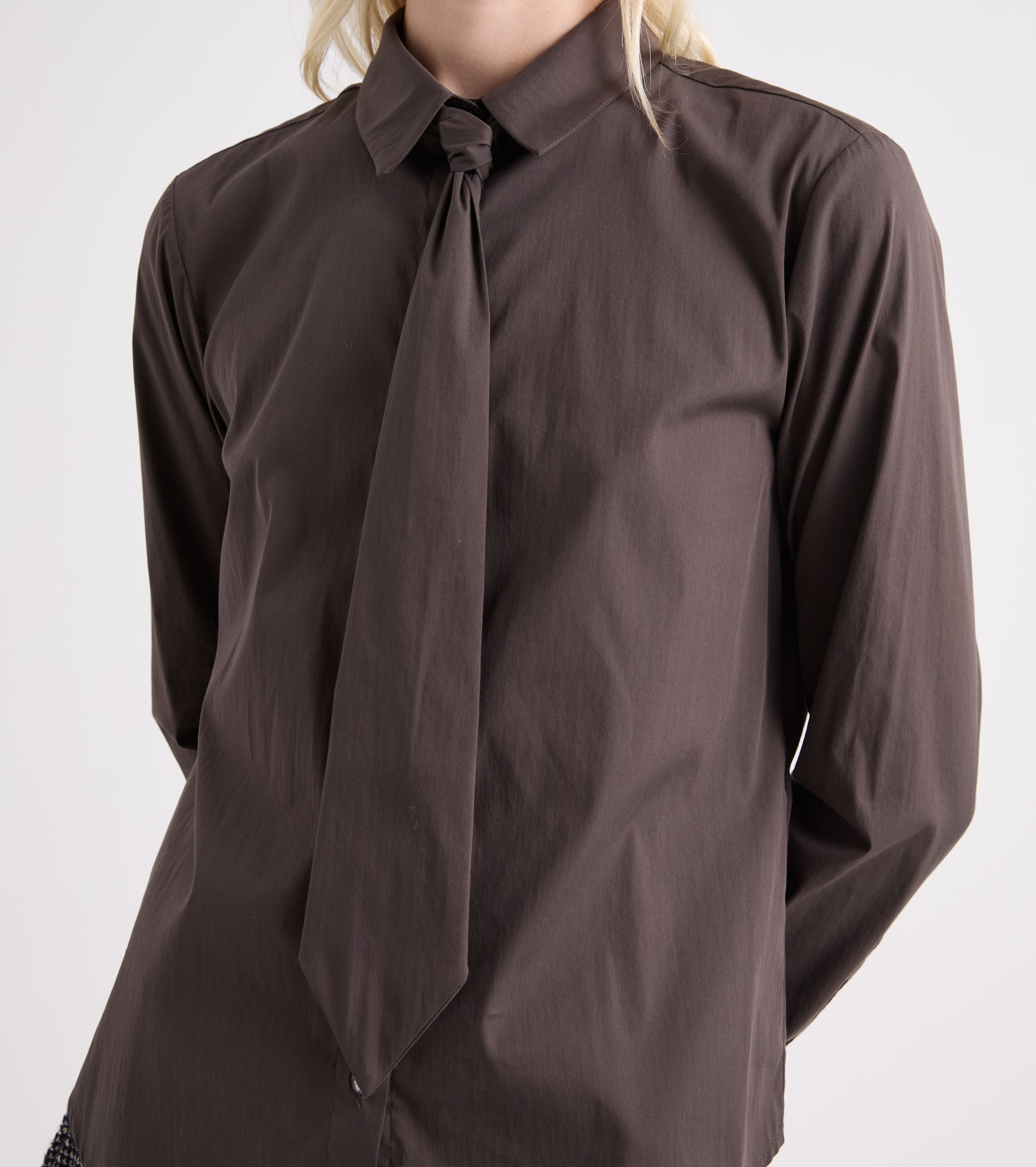Camicia stretch con cravatta blue