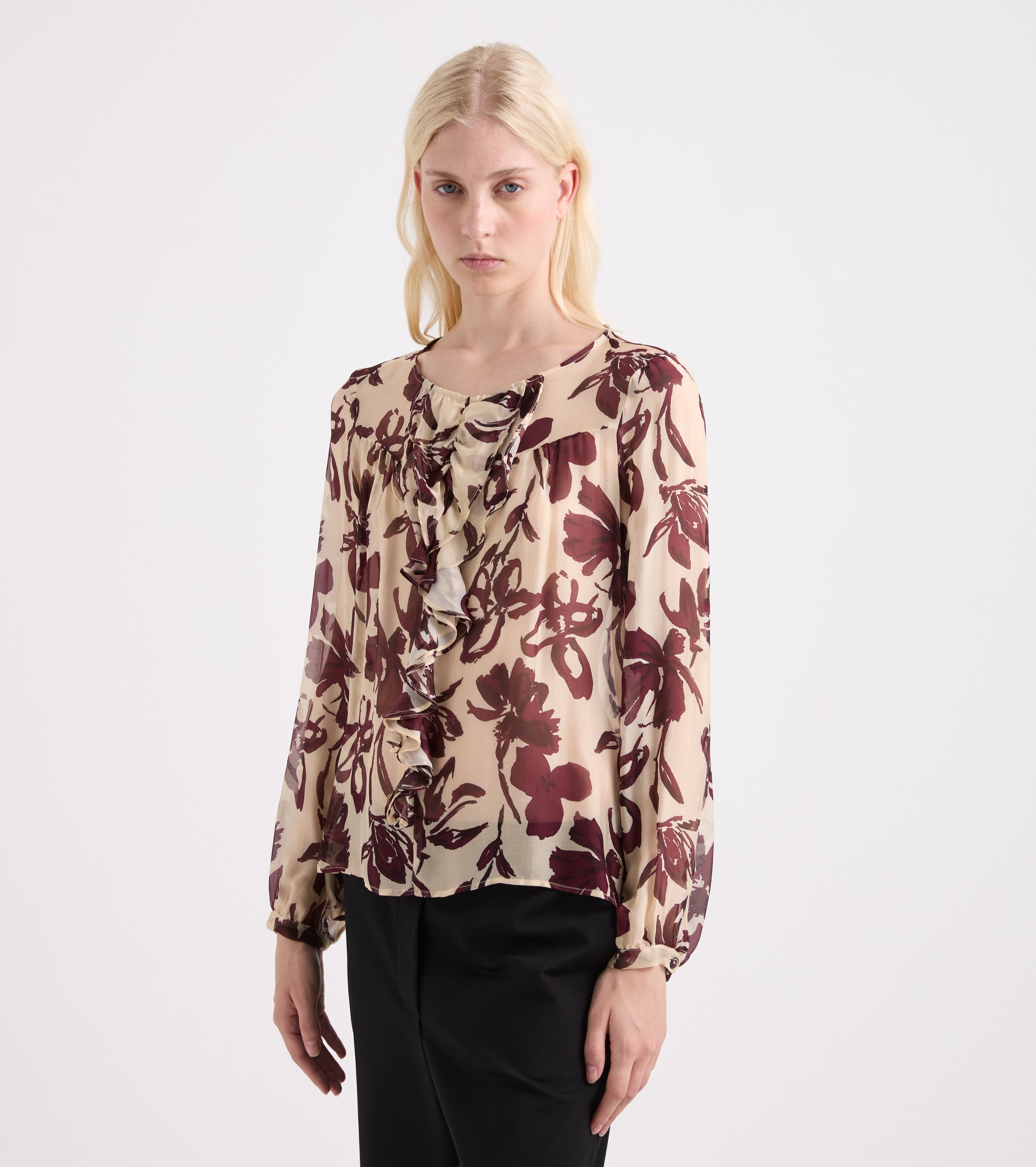 Blusa stampata con scollo rotondo nero