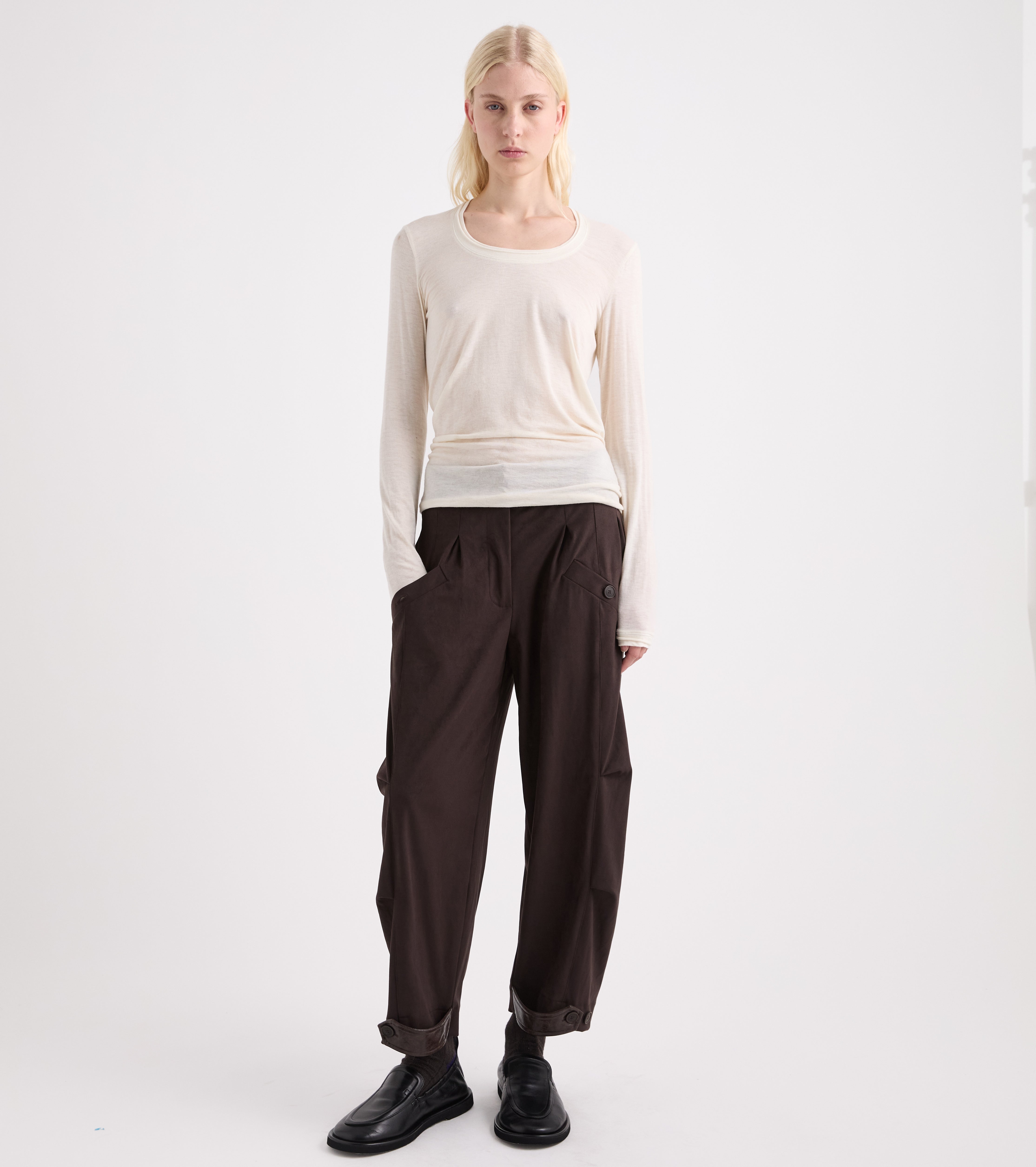 T-shirt i stretch-jersey med lange ærmer i papirfarve